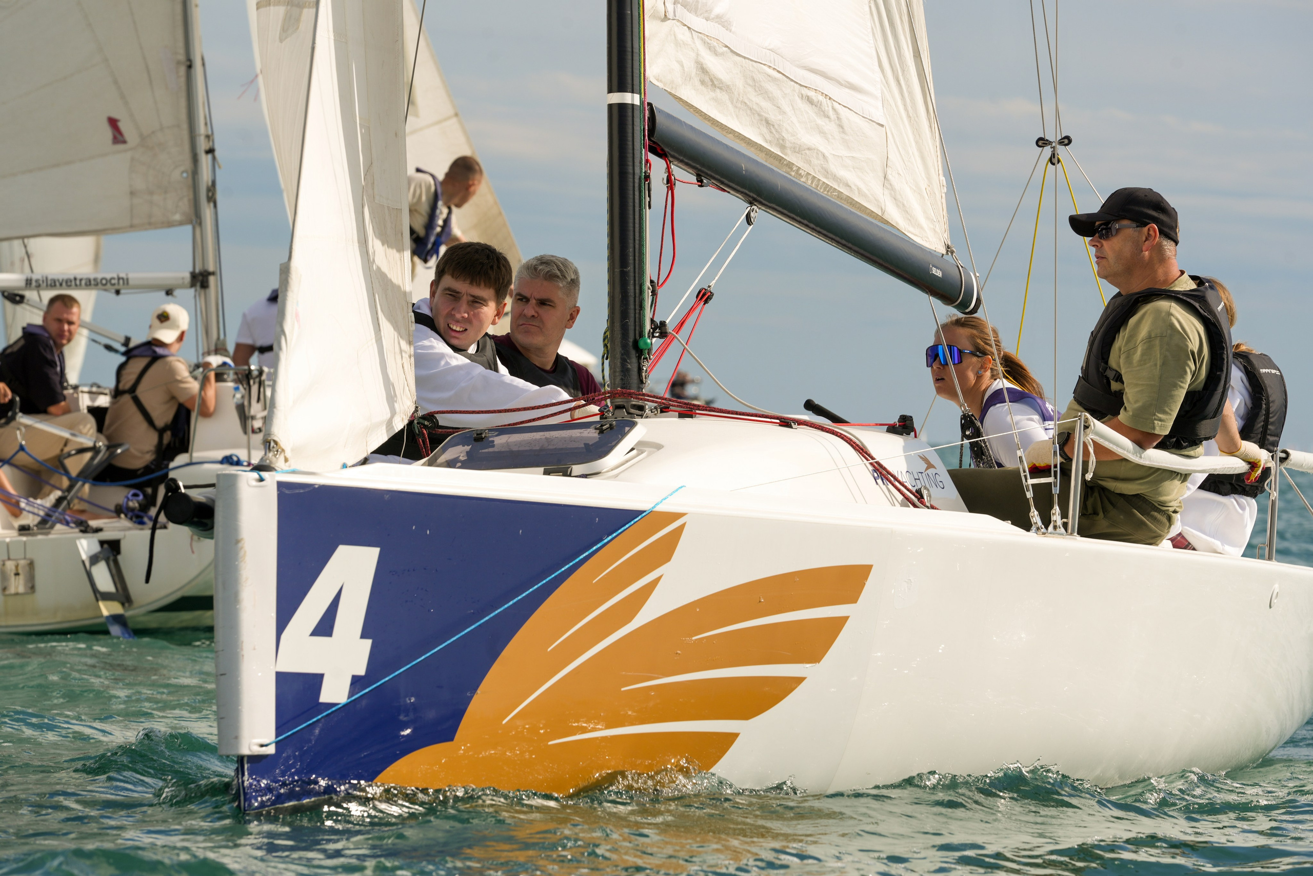 Яхтенная регата для компании Агрегатка. Репортажный фотограф в Красной Поляне и Сочи Павлюченко Екатерина