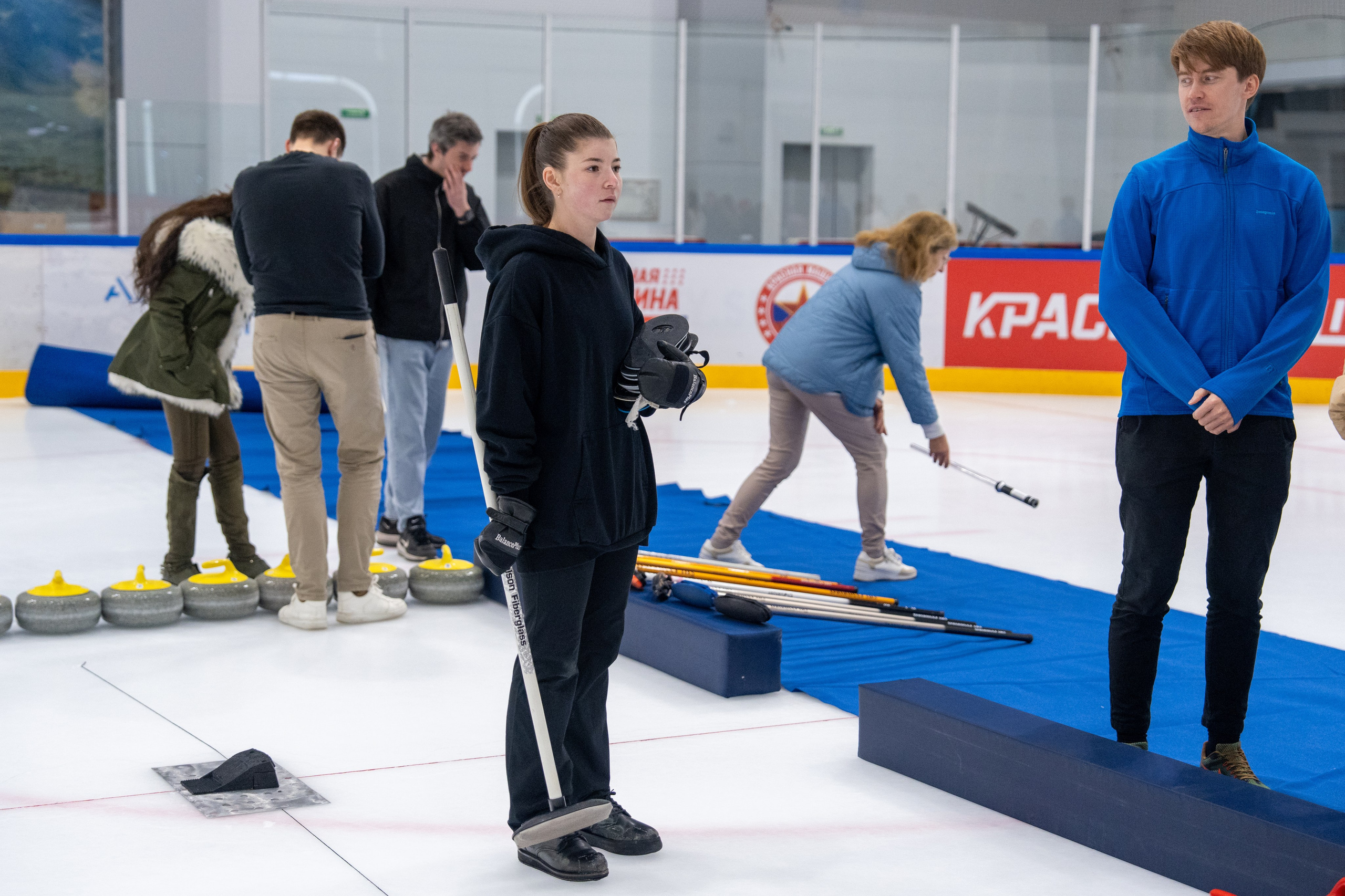 Керлинг для компании Р-Фарм. Репортажный фотограф в Красной Поляне и Сочи Павлюченко Екатерина
