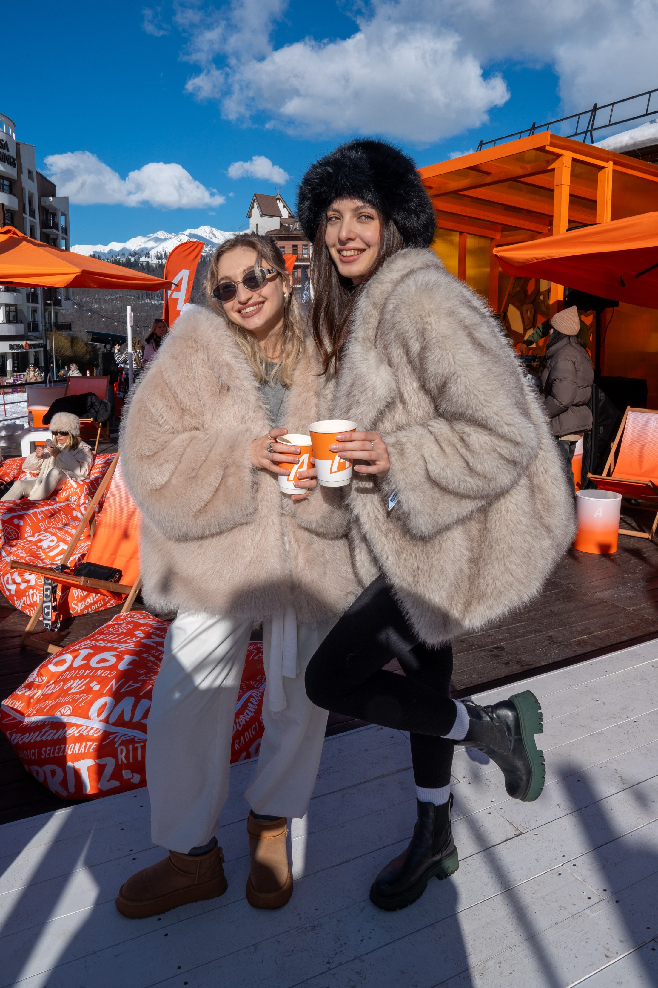 Фотоотчет партнерской интеграции Aperol Spritz на Роза Фест 2025. Репортажный фотограф в Красной Поляне и Сочи Павлюченко Екатерина