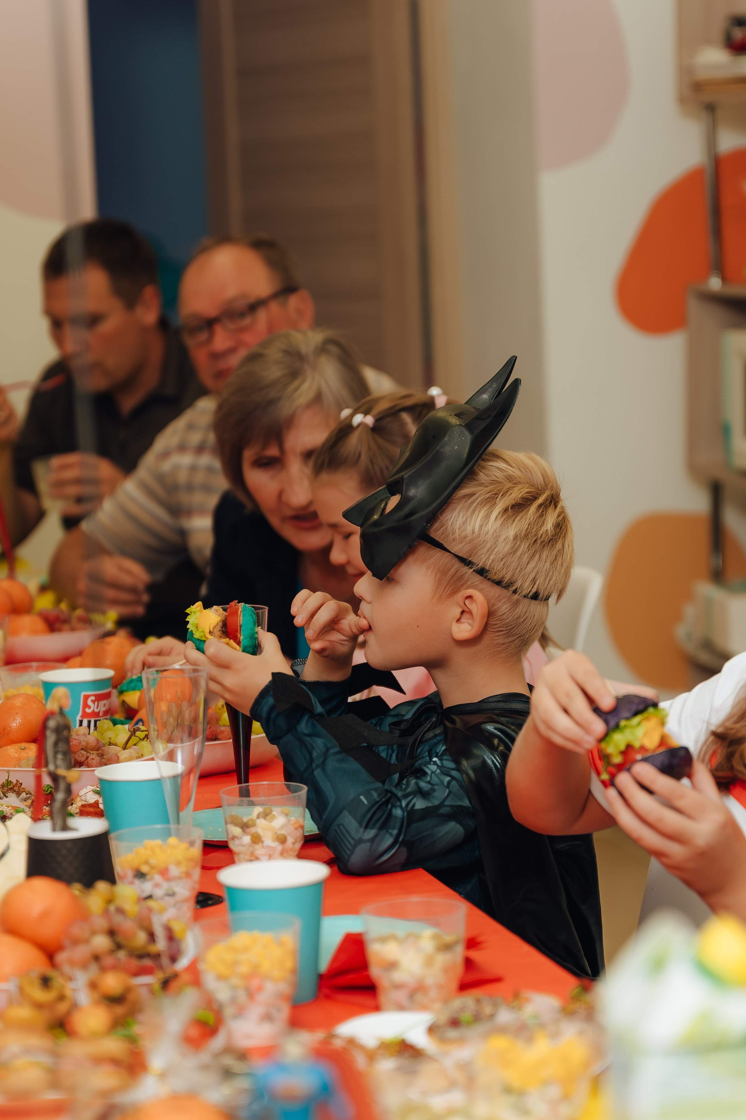 Праздник Льва в Мультифокс. Детский и семейный фотограф Катерина Мишина