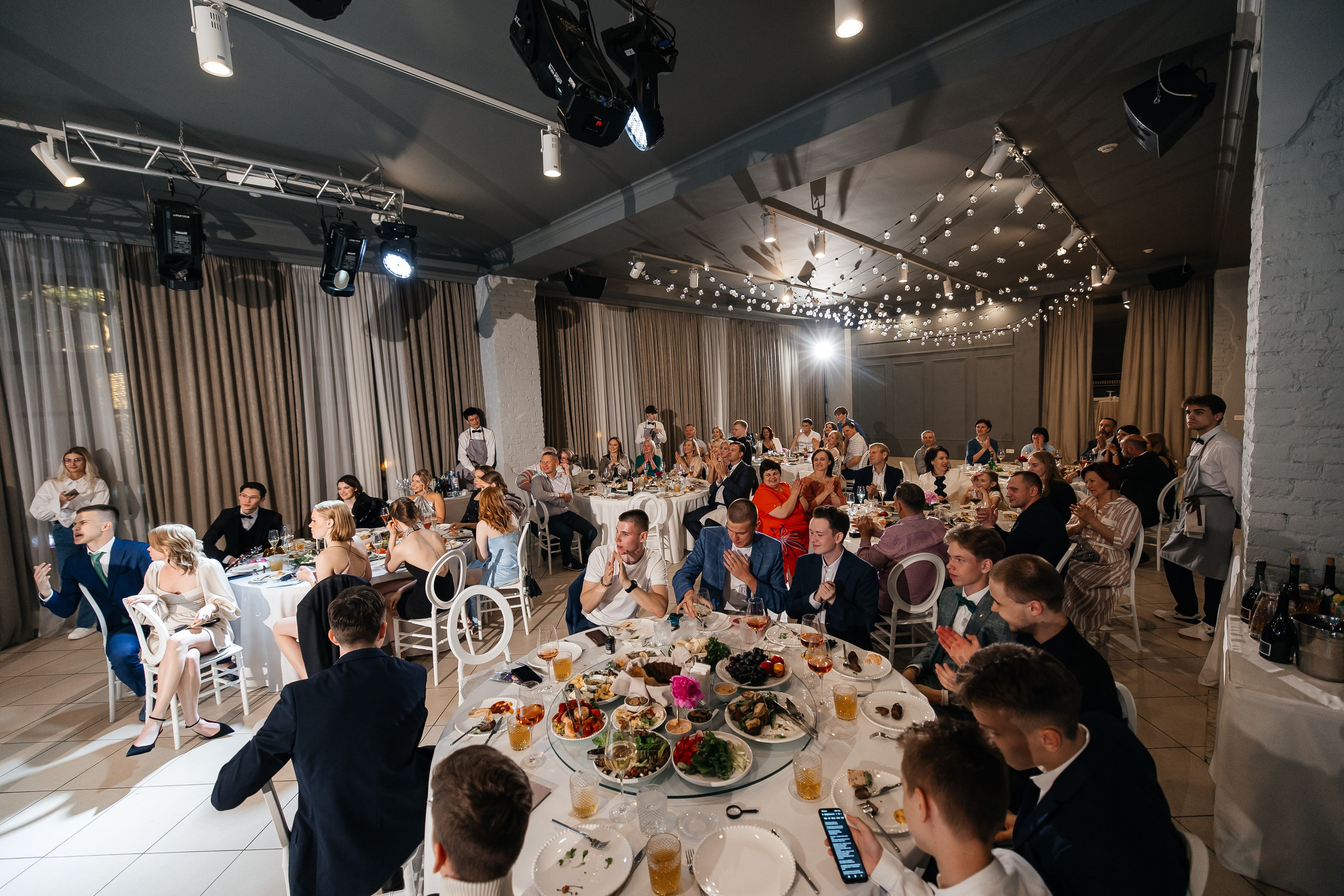 2023-06-23 Выпускной МБОУ СОШ № 10. Фотограф в Красноярске