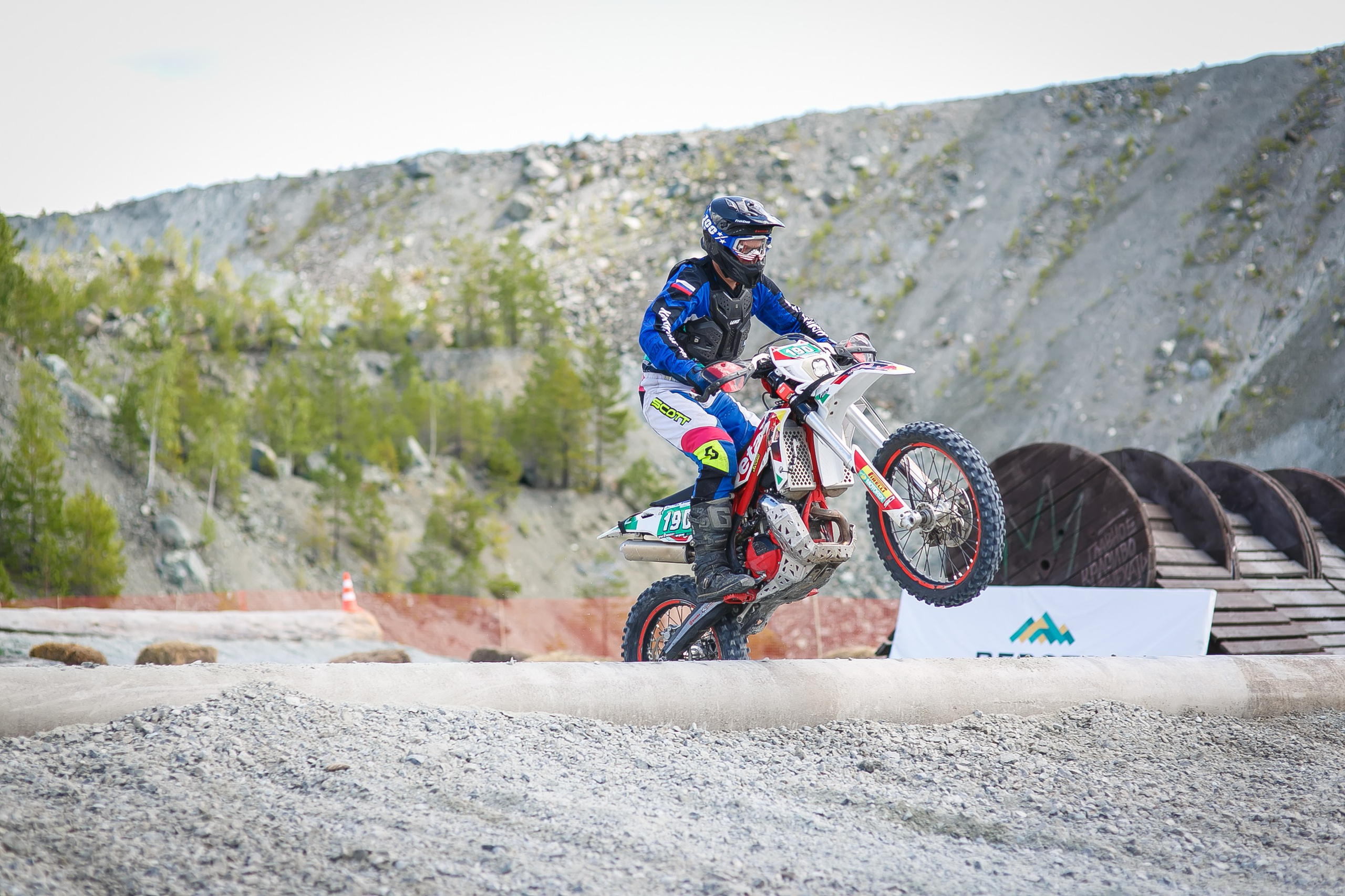На Угле SEGAL. Профессиональный фотограф Дугинов Николай | Екатеринбург