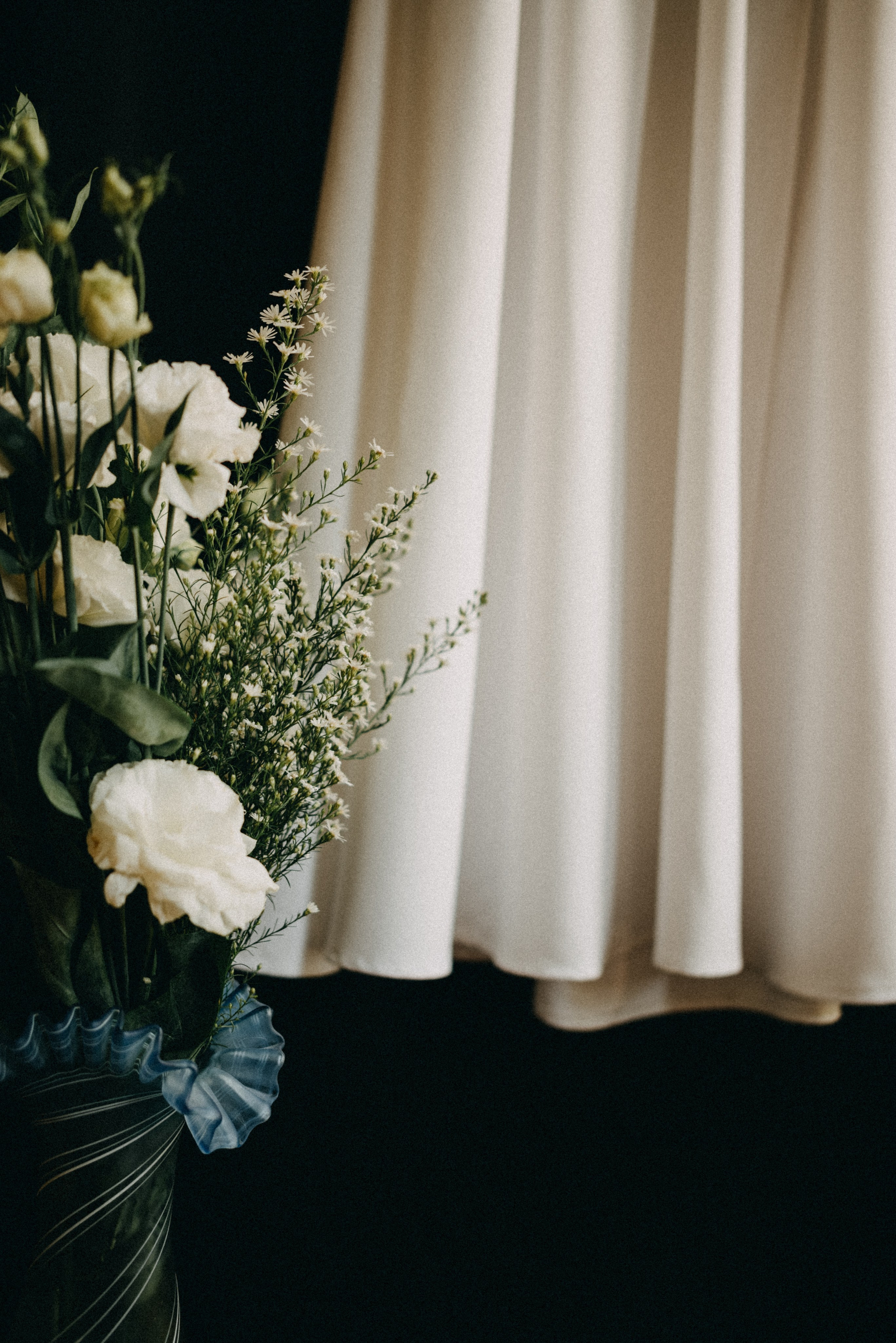 Свадебная прогулка Анны и Игоря. Портретный и свадебный фотограф в Тбилиси • xeniqo