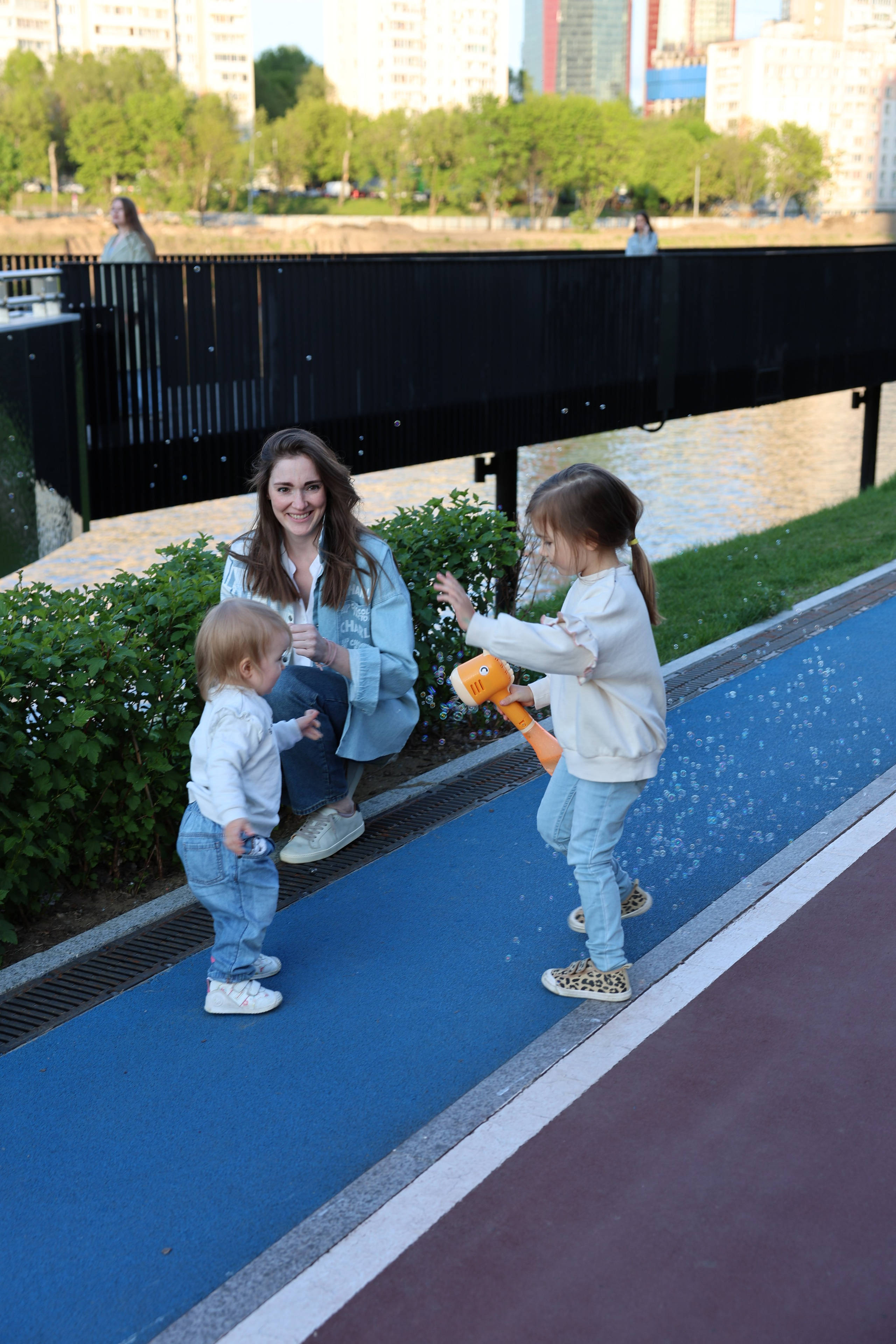 Катя, Мира и Полина. Прогулка в Москве. Ваш семейный newborn и lifestyle фотограф в СПБ Наталья Журавлева