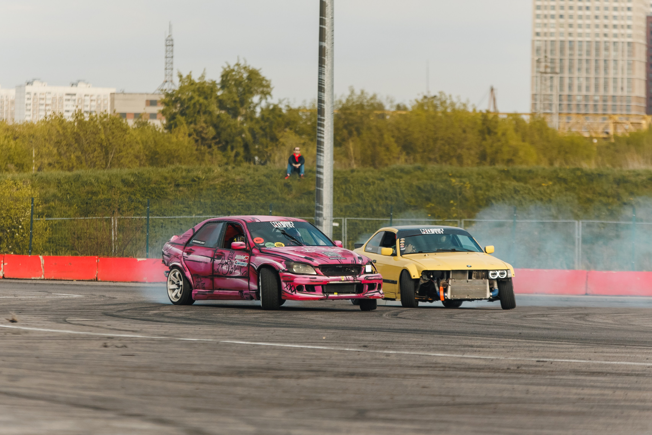 Выставка и дрифт машин. Репортажный фотограф. Москва. Алина Ланская