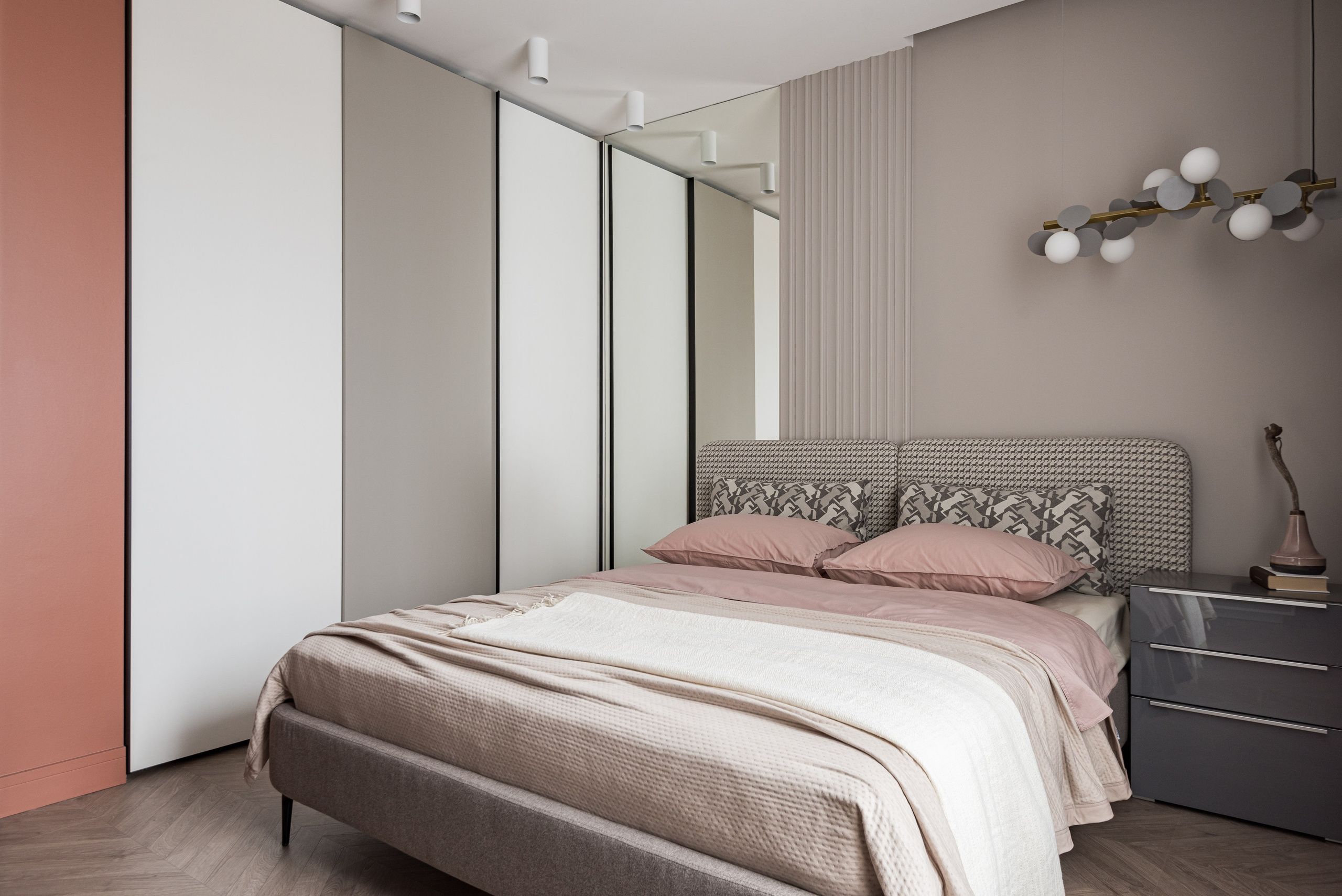 Квартира для молодого человека. Дизайнер Анна Хащенко. Мебель на заказ