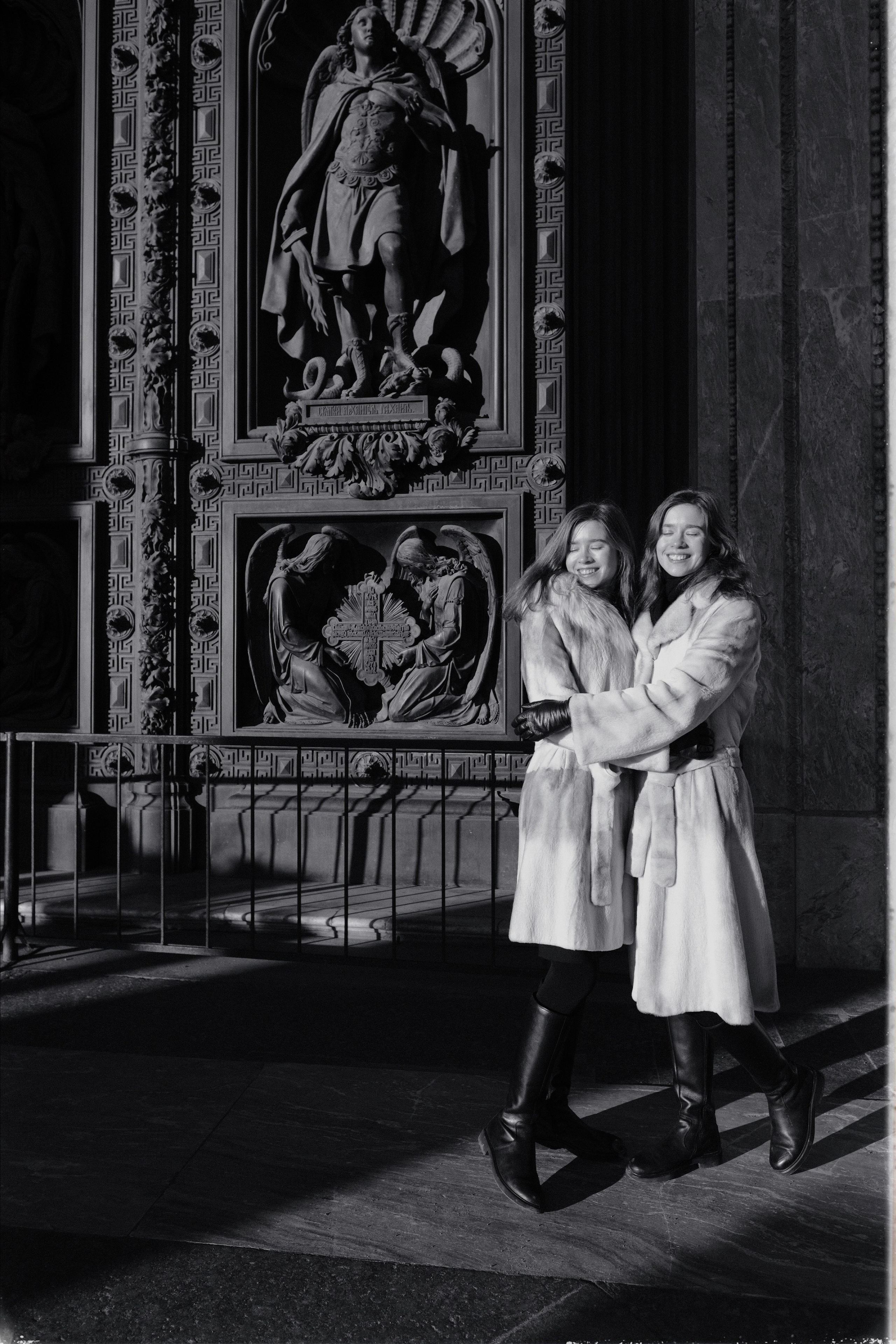 Ксения и Виктория Крюковы. Портретный и репортажный фотограф в Санкт-Петербурге Дарья Сибирякова