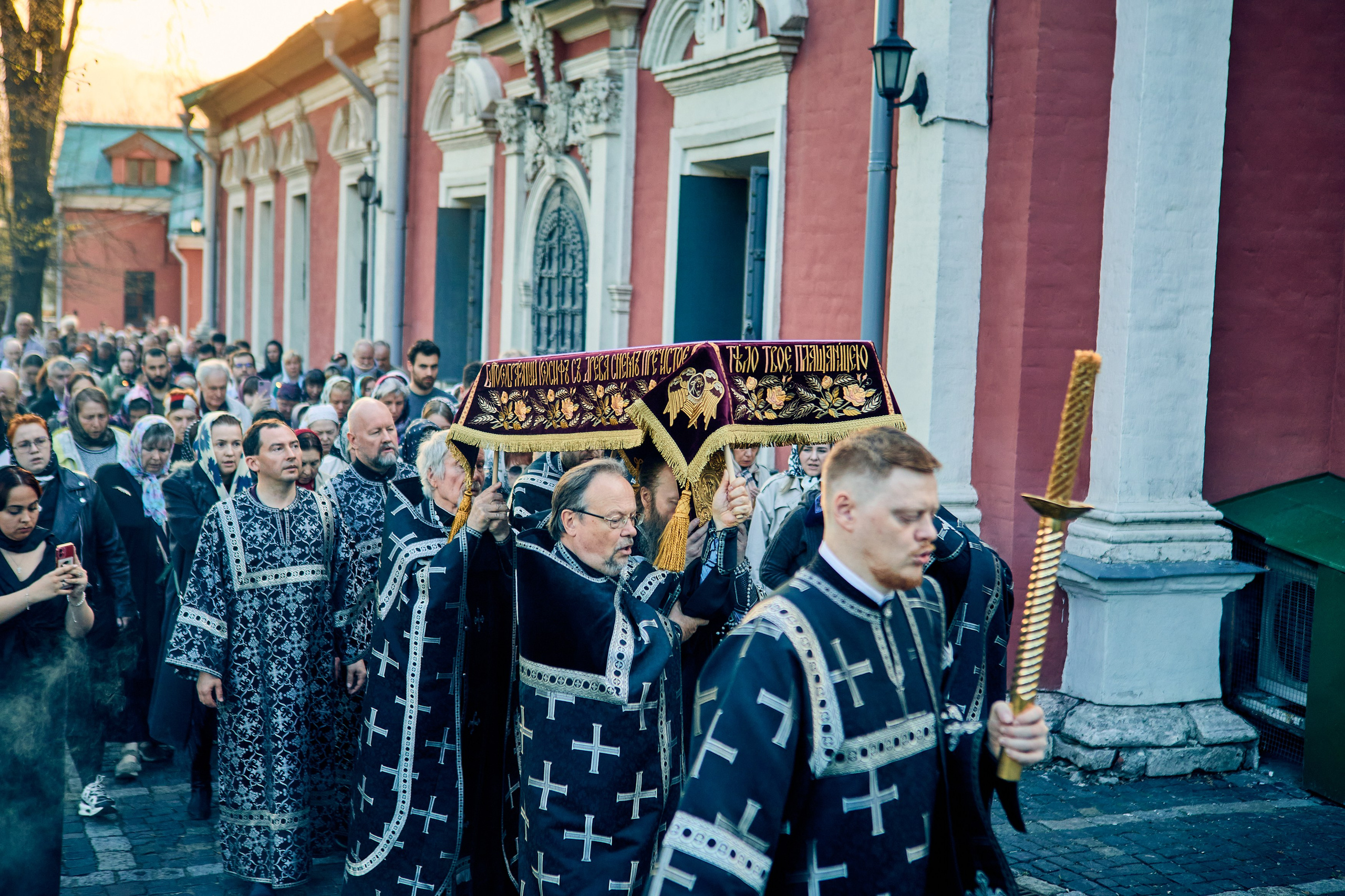 Утреня Погребение Спасителя. DMITRY MOISEENKO — фотограф, художник, топ-стилист