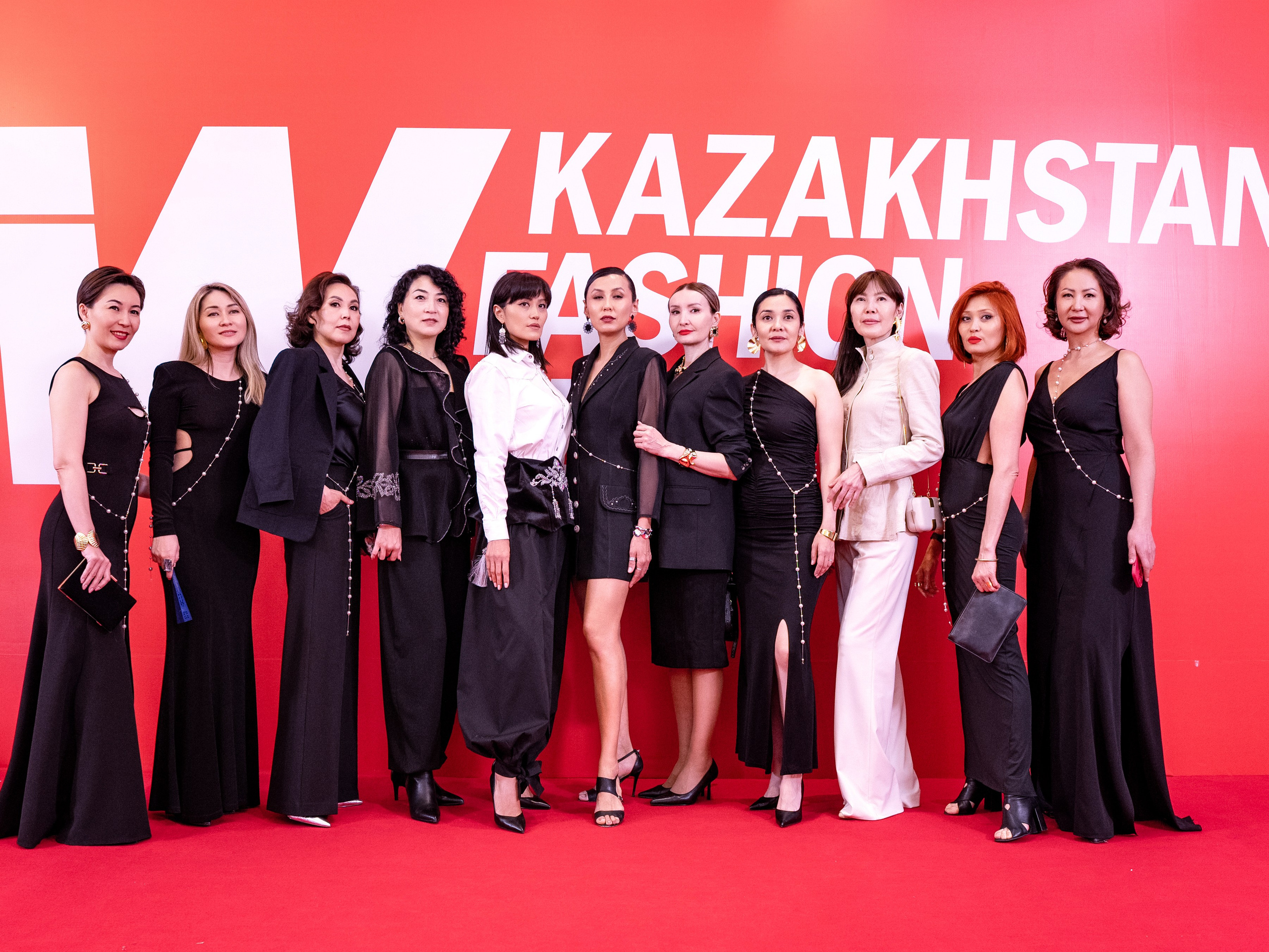 Backstage Day 1. Сайт Алматинского НЮ АРТ, будуар и фэшн фотографа Дениса Карпенко