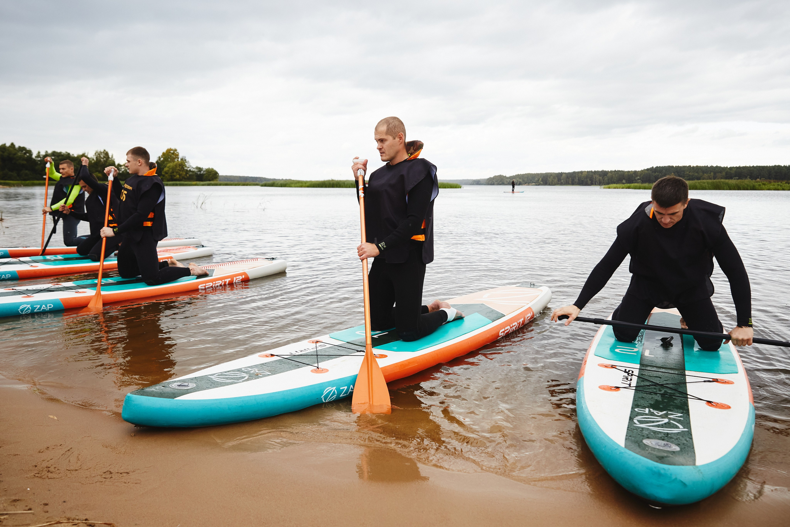 Фотограф на тимбилдинг: спортивное командообразование за городом. КонТайм: профессиональная съемка для организаций