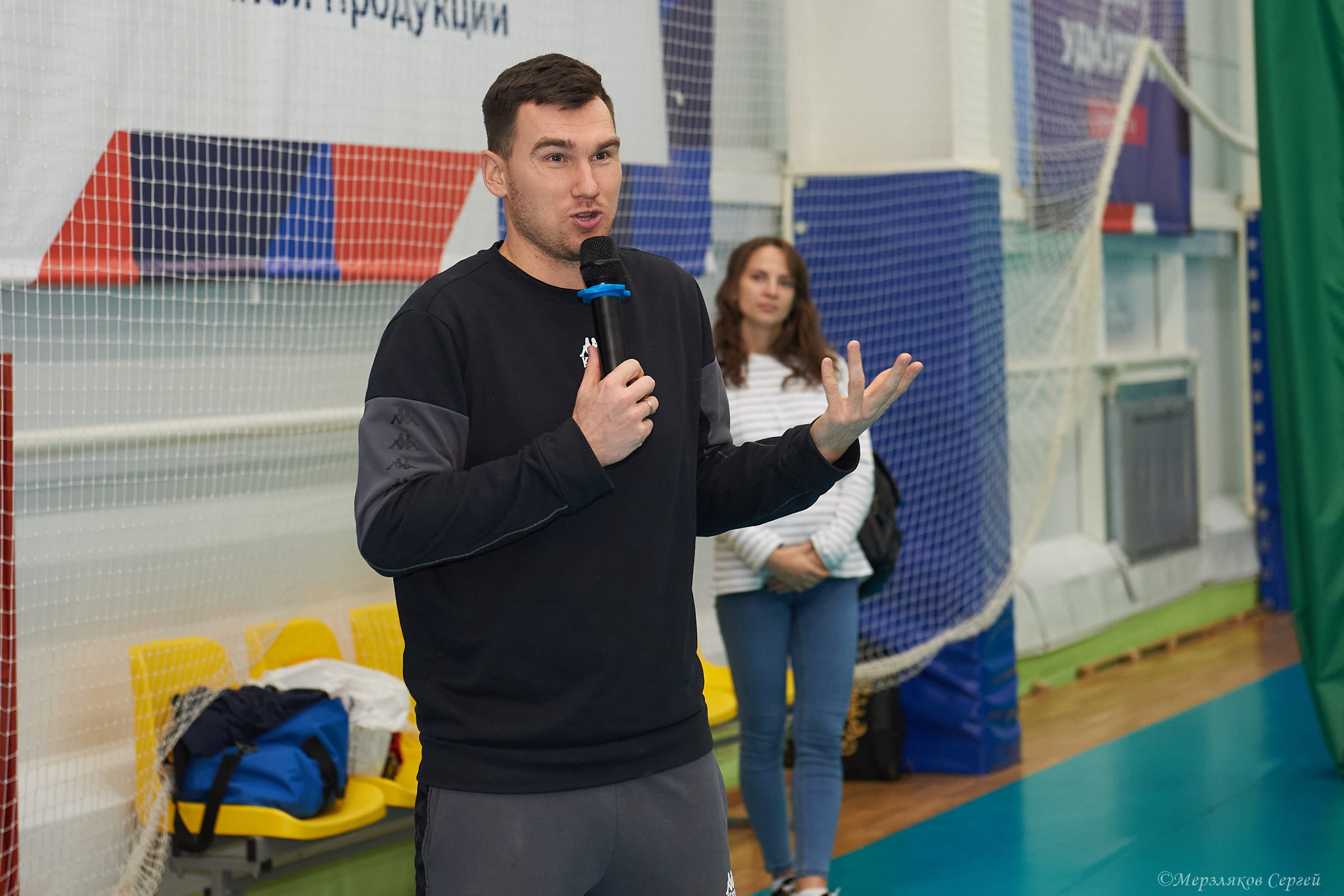 Новогодний волейбольный турнир. Ижевск. 16.12.23. Спортивный репортажный фотограф в Ижевске Сергей Мерзляков