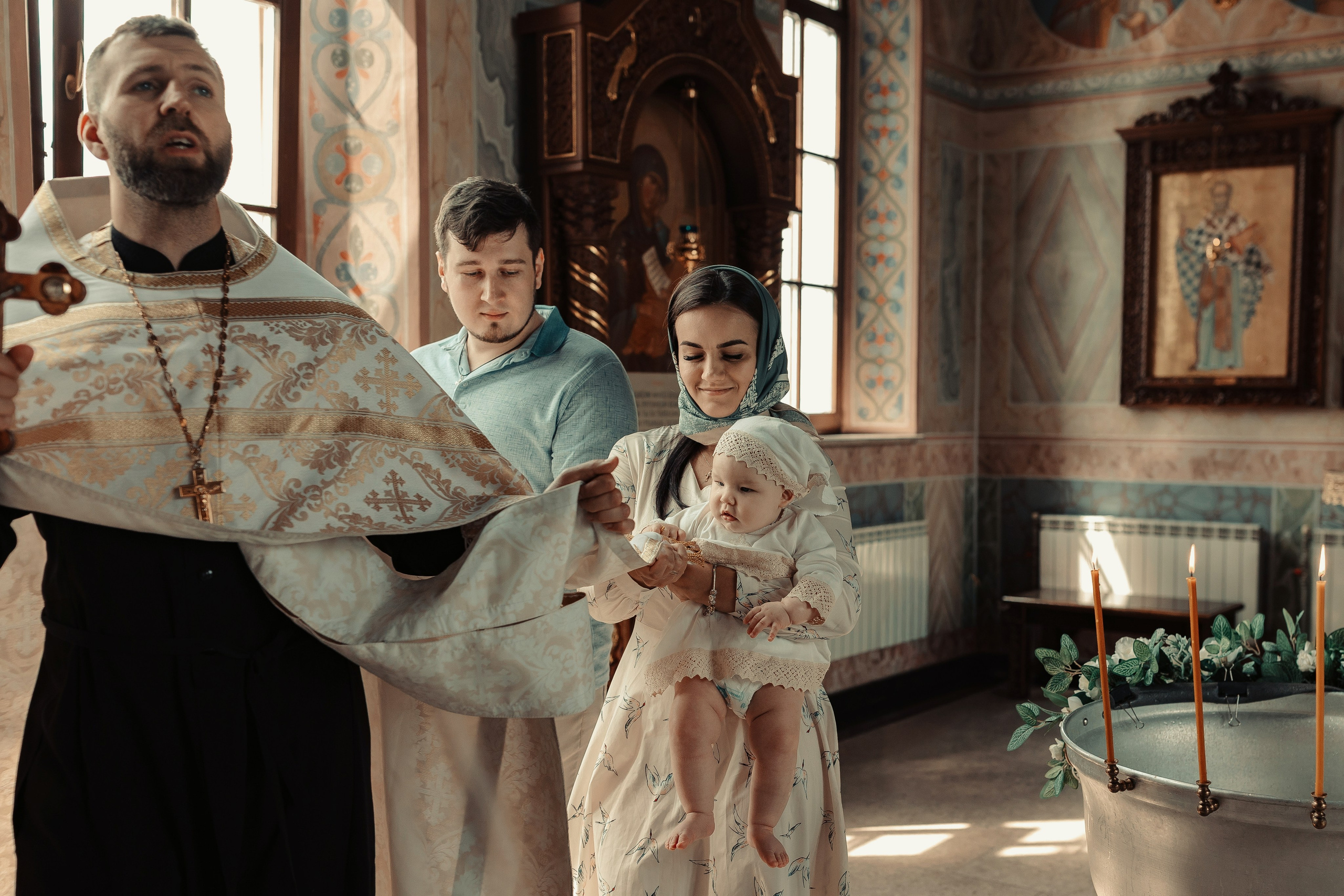 Фото съемка таинства крещения в Нижнем Новгороде. Алексей Шаров — свадебный и репортажный фотограф в Нижнем Новгороде