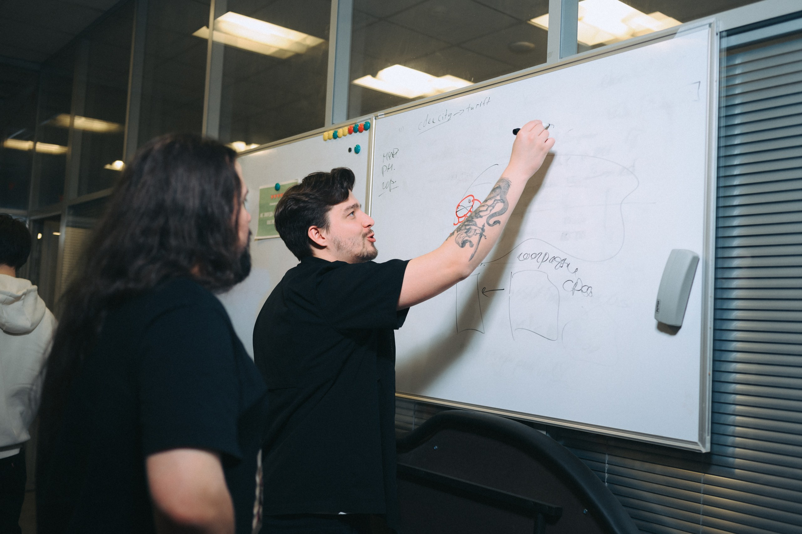 Корпоративы (сборник). Komonev