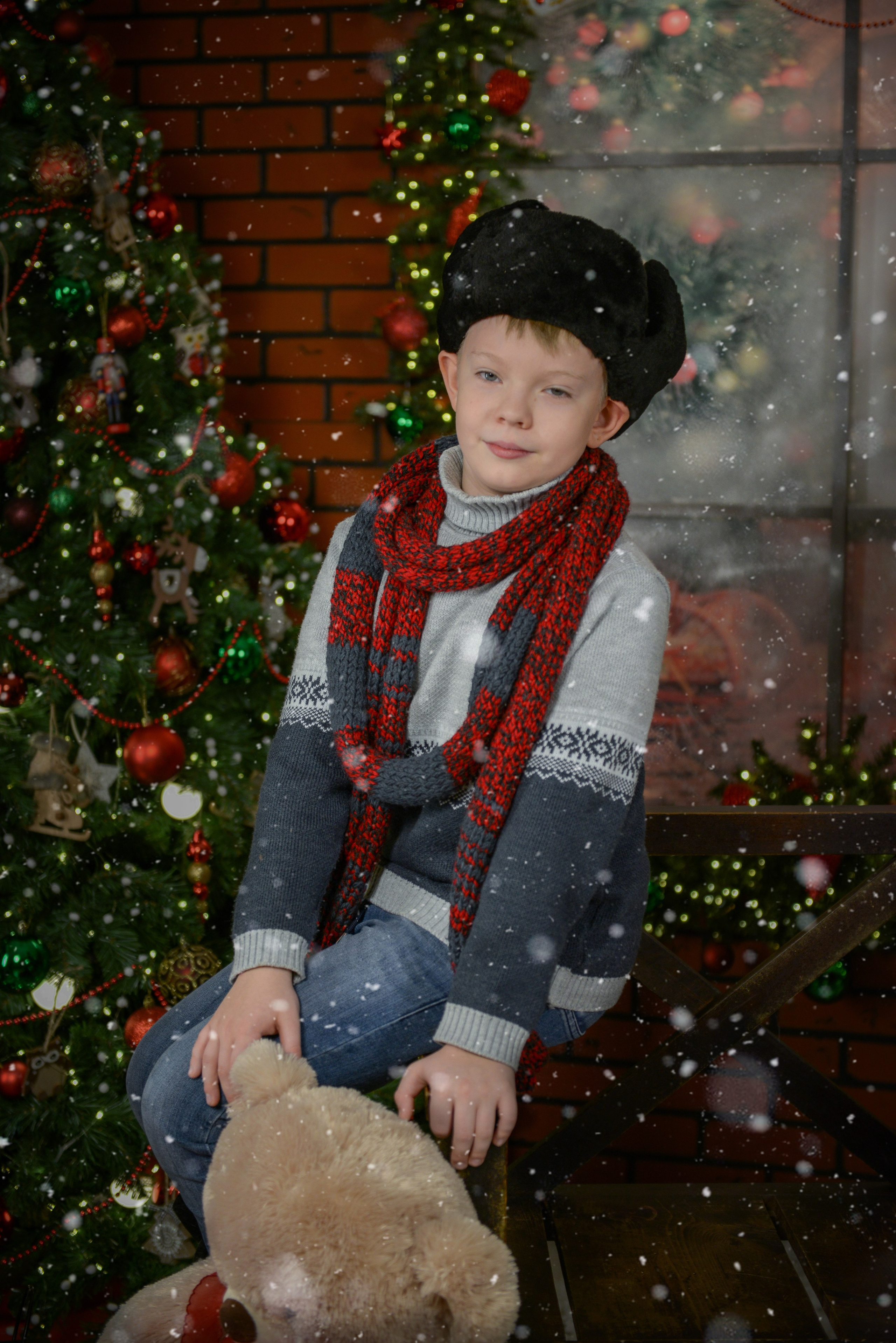 Встреча с Дедом Морозом (ежегодный). Татьяна Гойда портретный и семейный фотограф Ленск. Выпускные альбомы