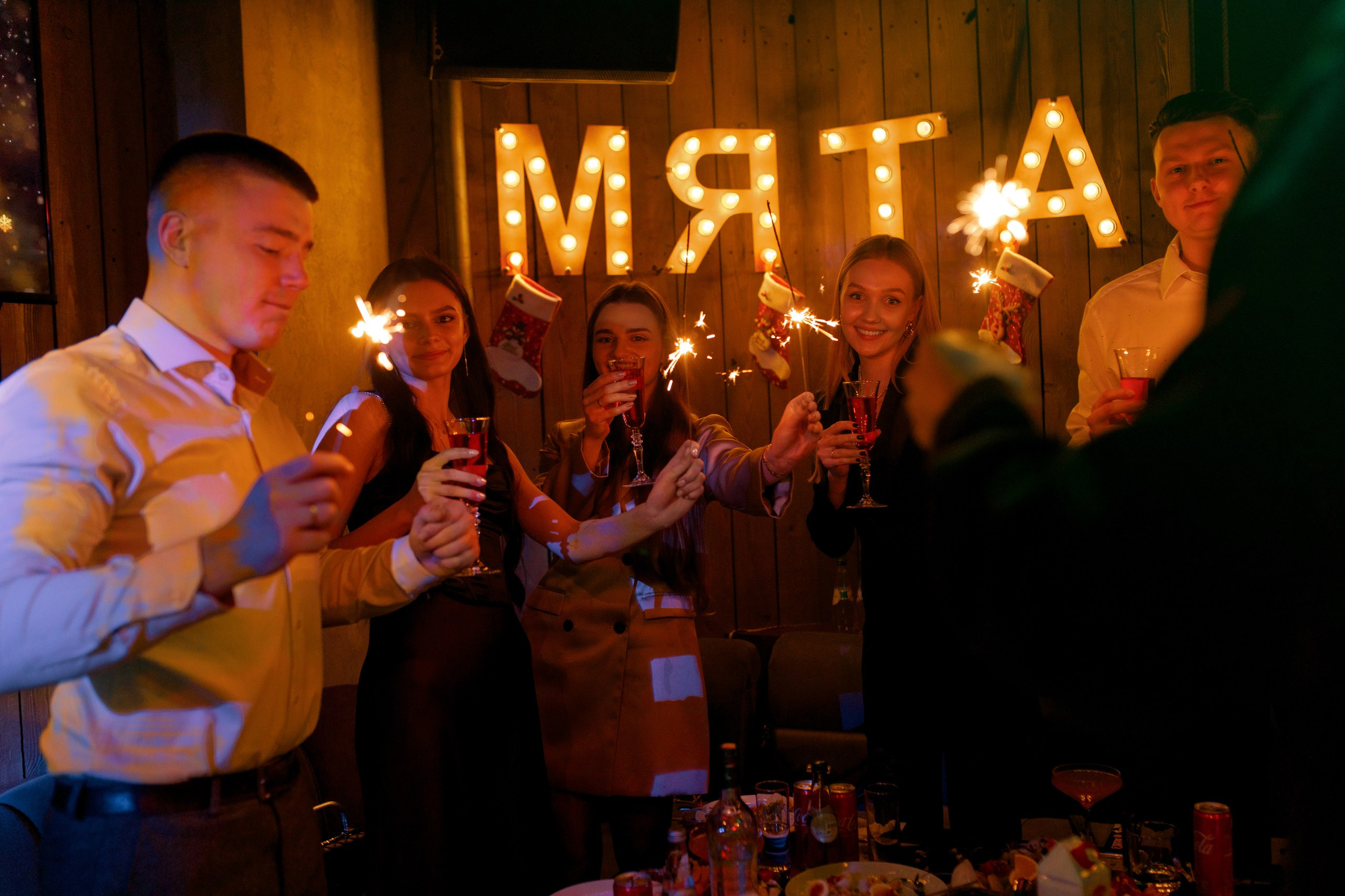 New Year 2025. Мята Спортивная — Кальянная, караоке, бар в Минске