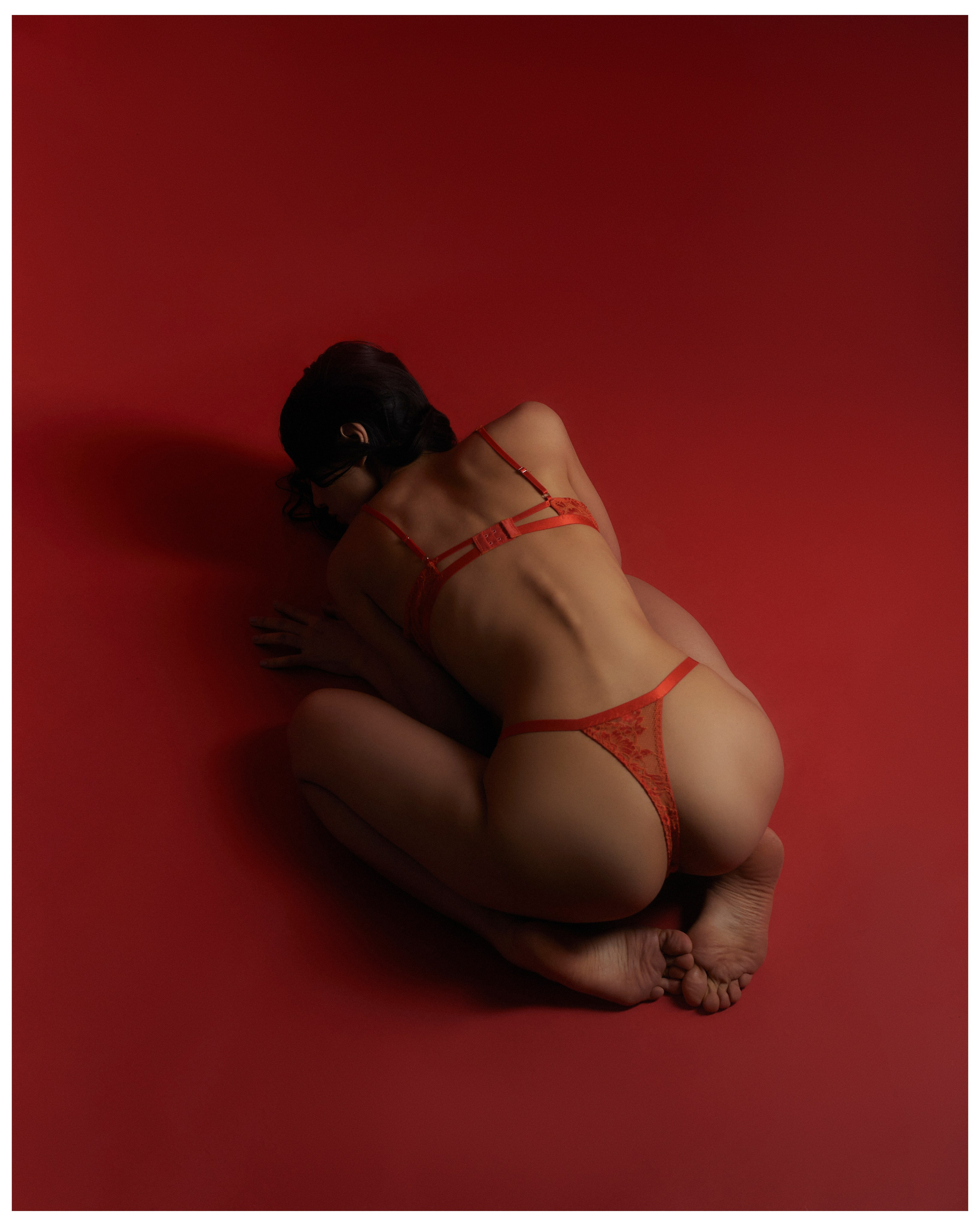 А́mis. Влада Зюзина — adalwzet posmotri — коммерческий фотограф в Москве — портретный фотограф, фотограф для брендов