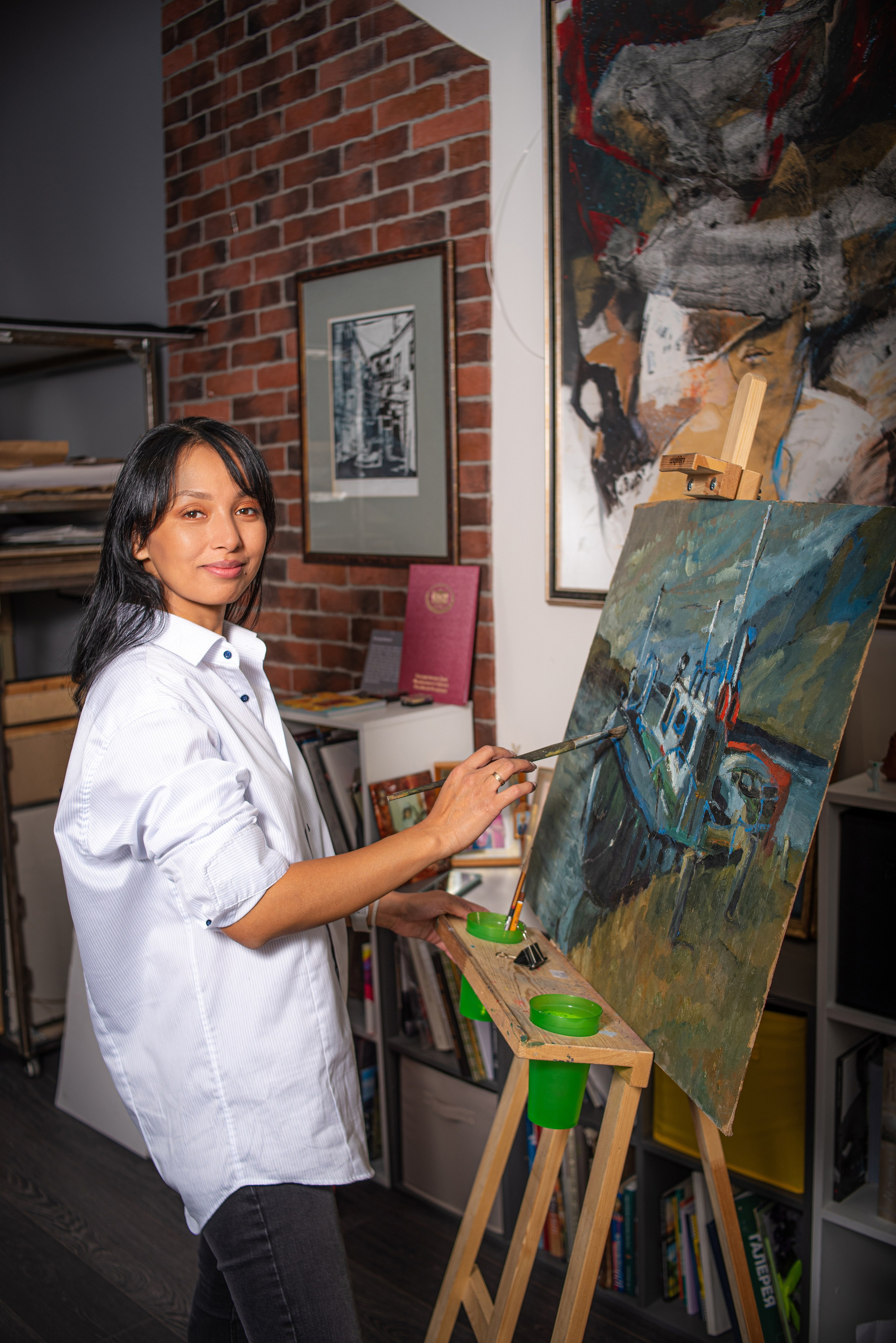 Фотоконтент для художницы Валентины Дережановой. Занимаюсь профессиональной фотографией и живу рядом с Байкалом. Работаю в разных жанрах