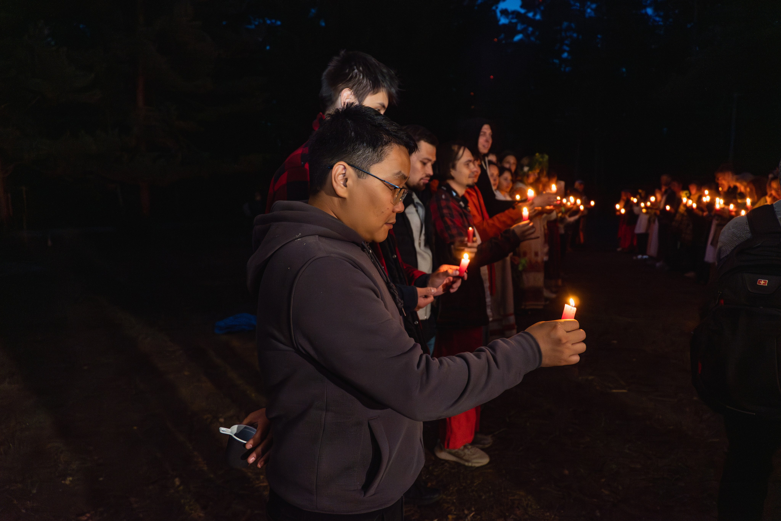 Белорусское Купалье. Занимаюсь профессиональной фотографией и живу рядом с Байкалом. Работаю в разных жанрах