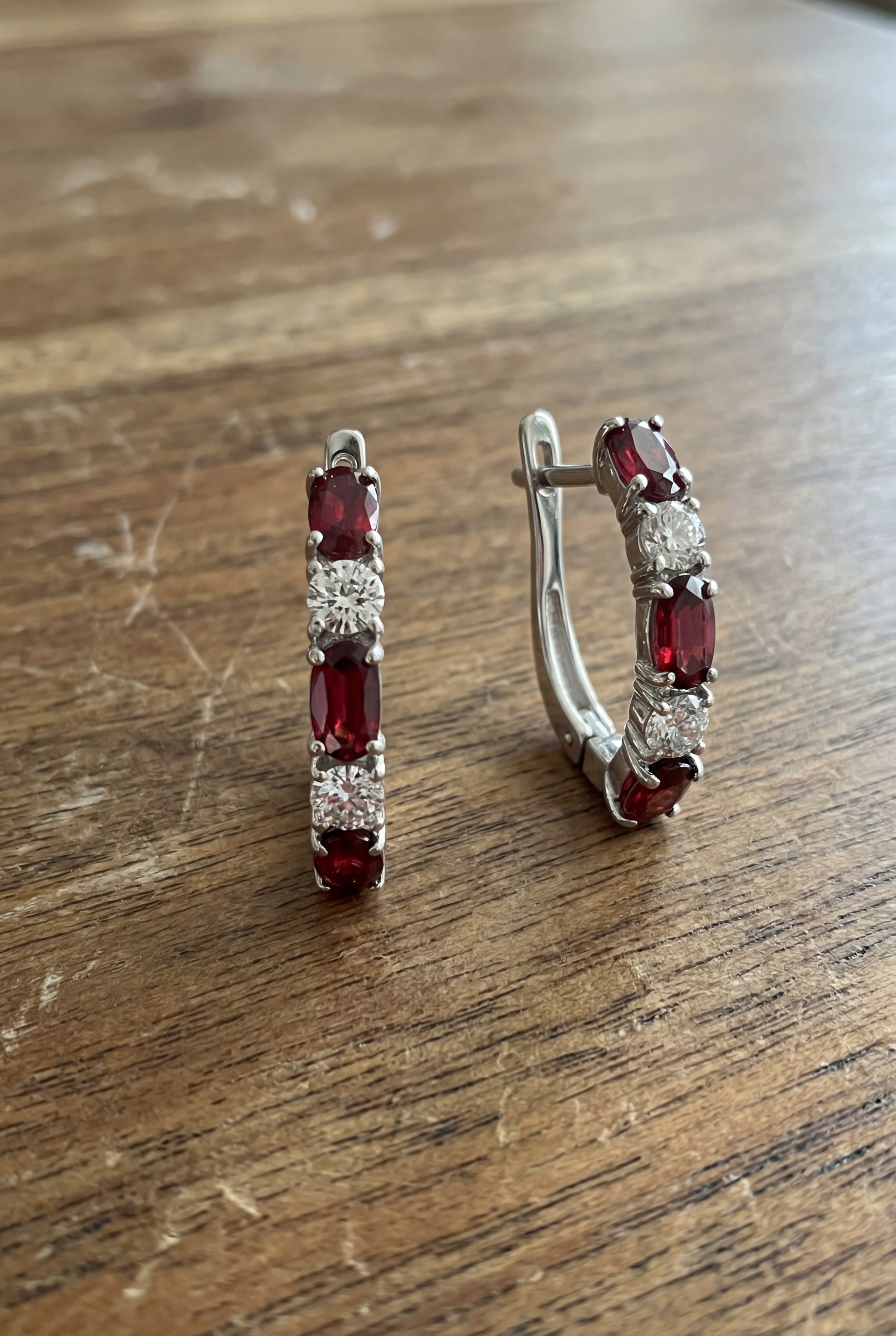 Премиальные фото и видео ювелирных украшений | Студия визуального производства полного цикла АЛЕКСУС — без классической съёмки | от 48 часов. Фотограф брендов и бизнеса в Москве Алексей Сентюрин