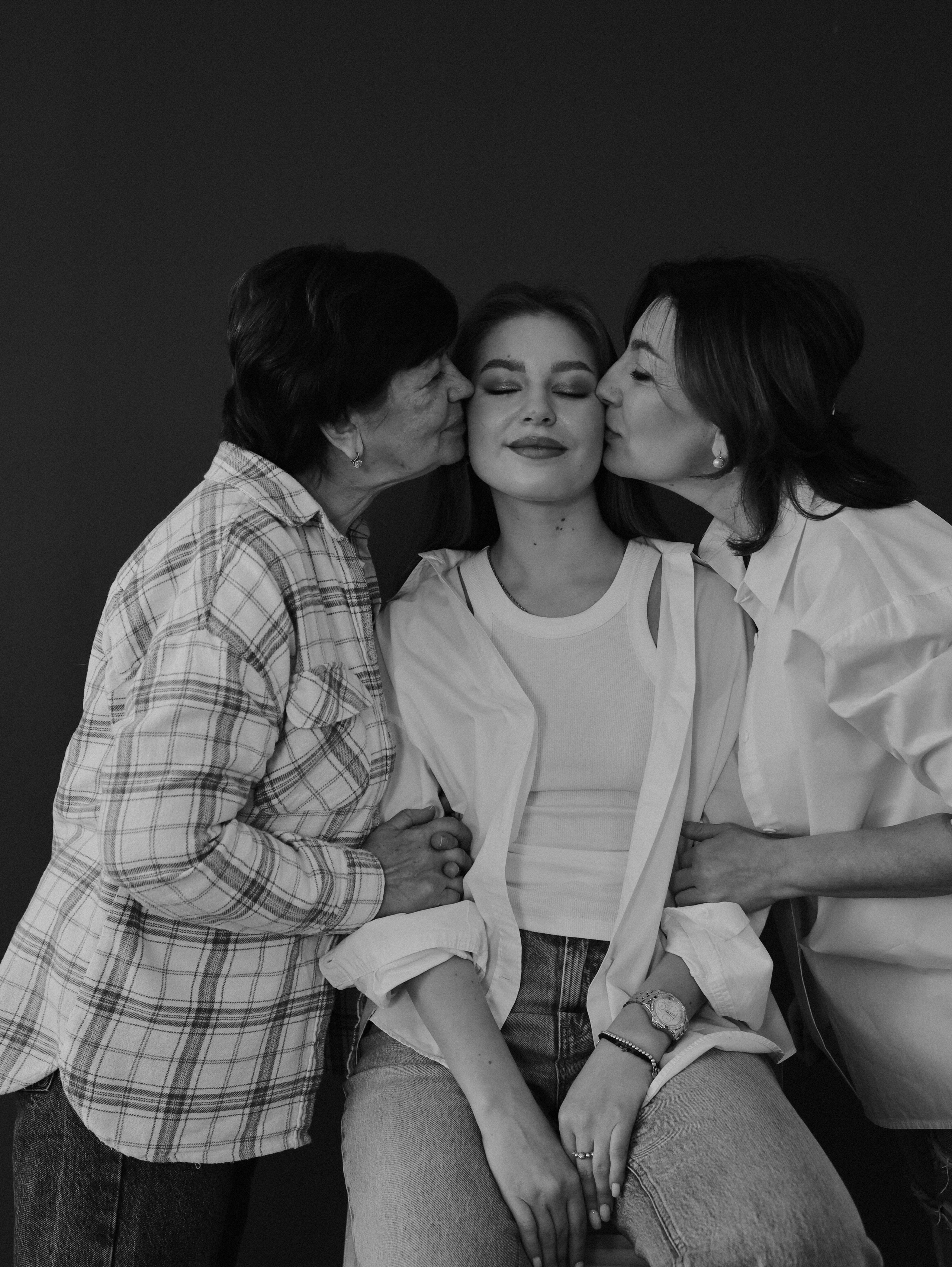 МАМА | ДОЧКА | ВНУЧКА. Фотограф Москва Анастасия Толстова