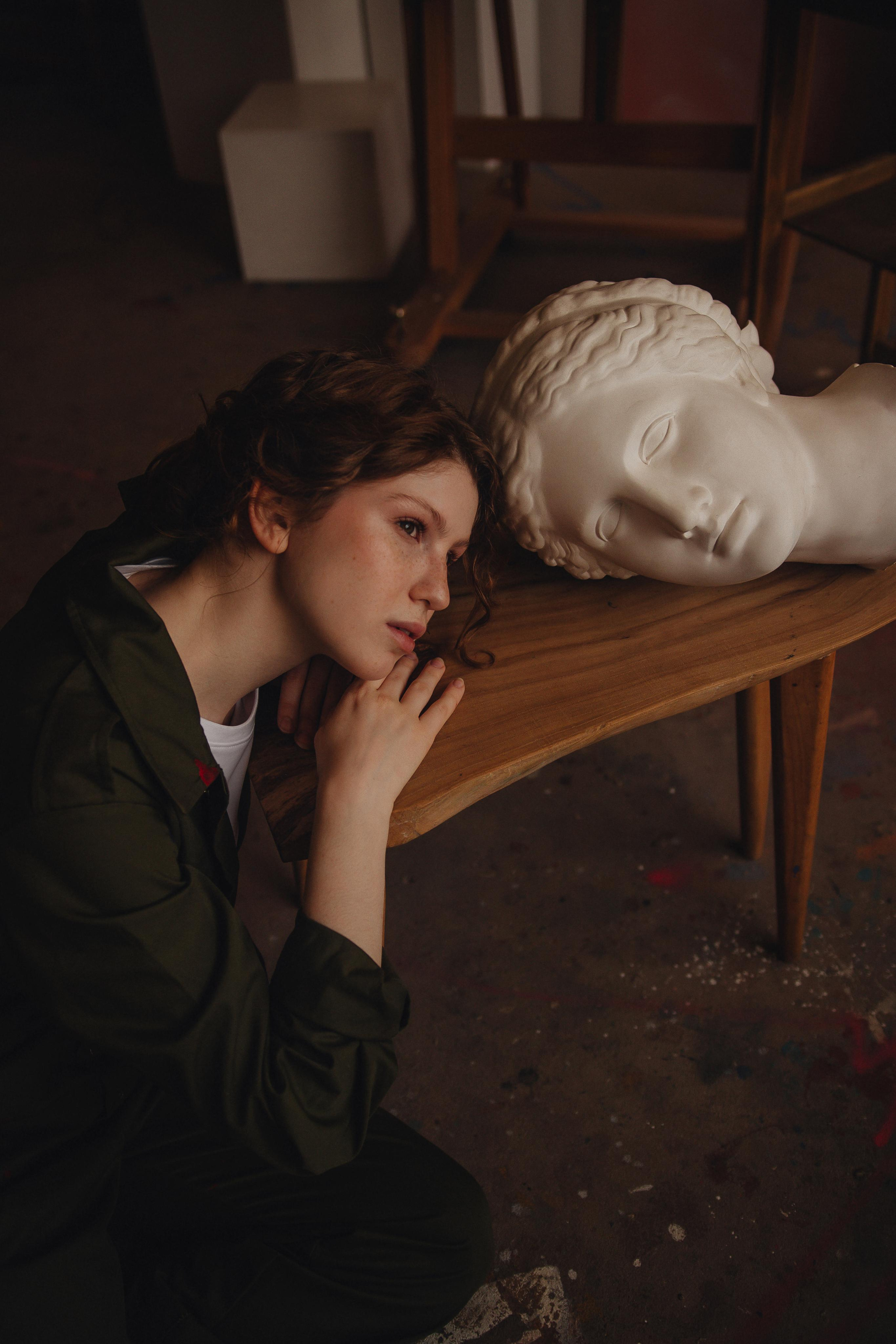 женский портрет, женский фотограф, фотосессия спб, фотограф спб, женский фотограф спб, фотосессия в студии, девушка художник