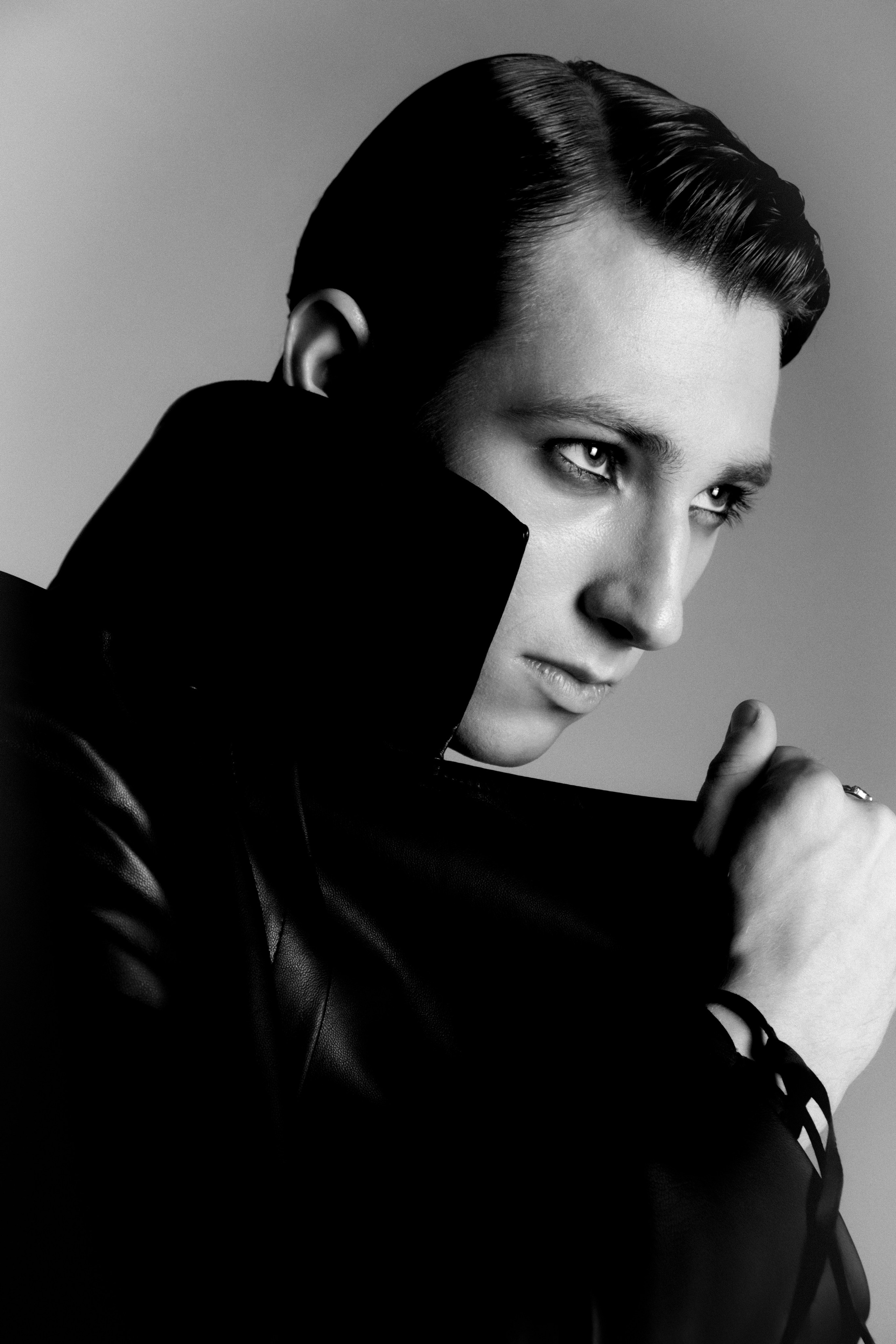 SABBATH. Коммерческий и fashion-фотограф в Санкт-Петербурге Олеся Поле