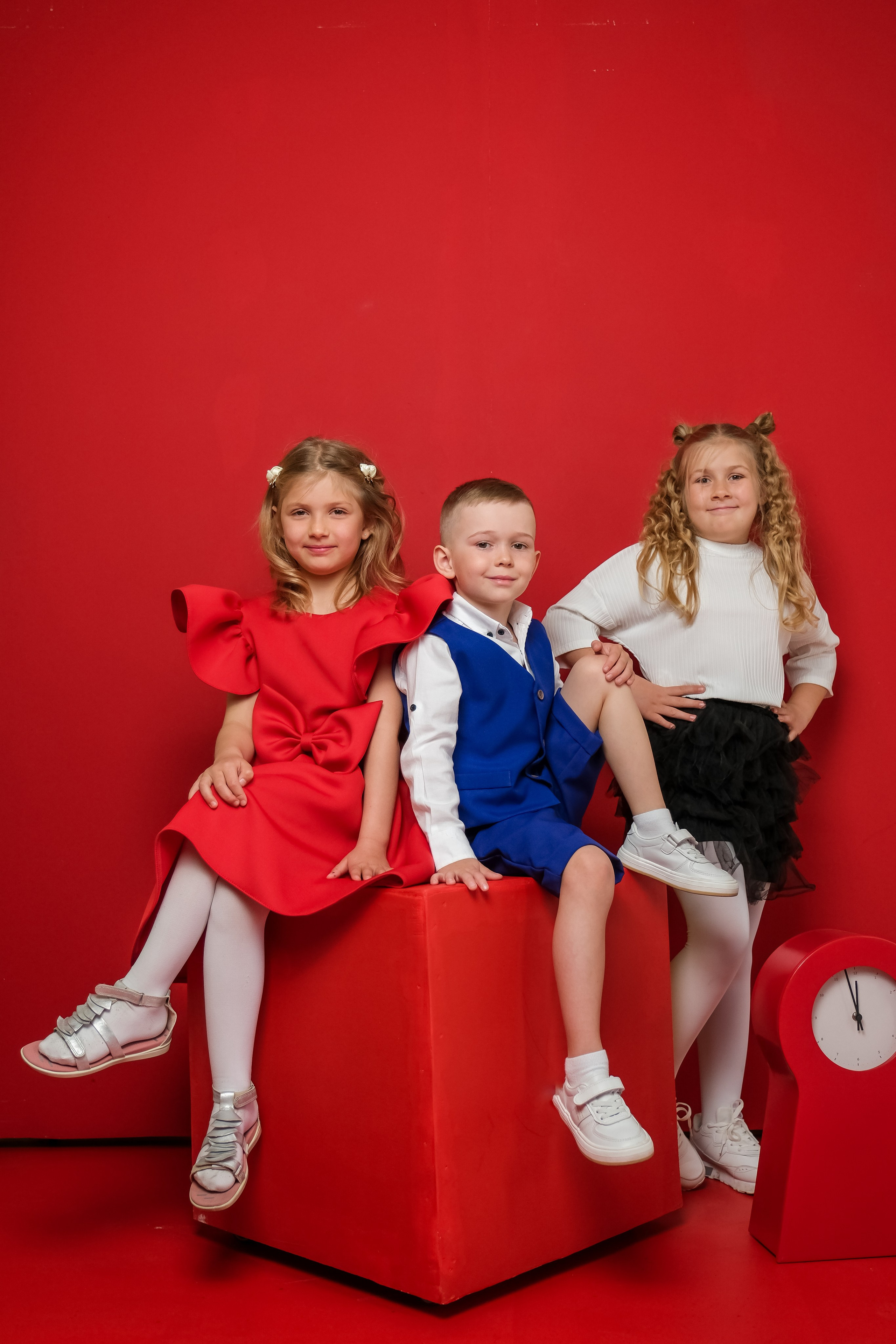 во сколько идут в садик, выпуск в школу детский сад, выпуск детей в детском саду