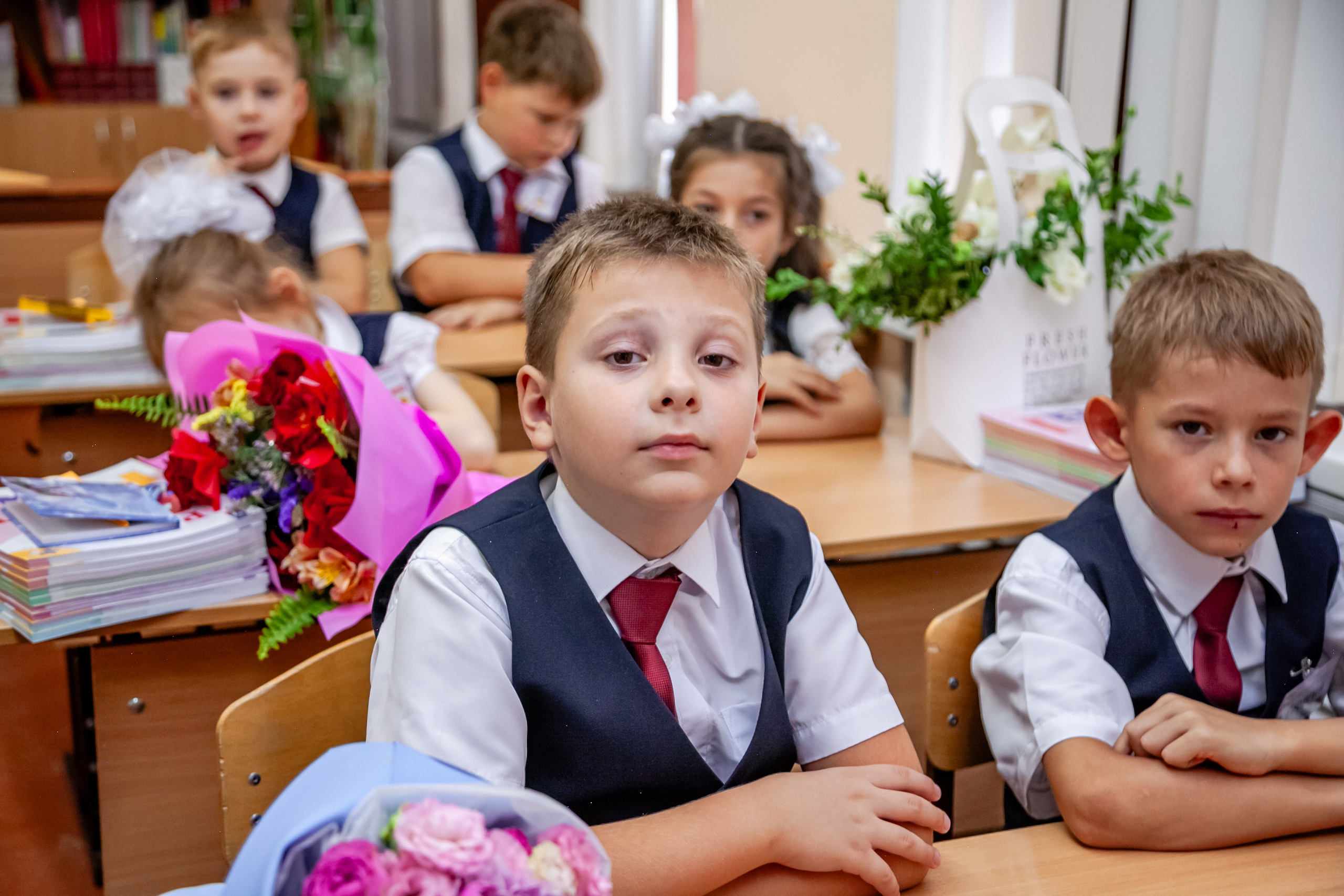 1 сентября линейка. Свадебный и семейный фотограф в Армавире