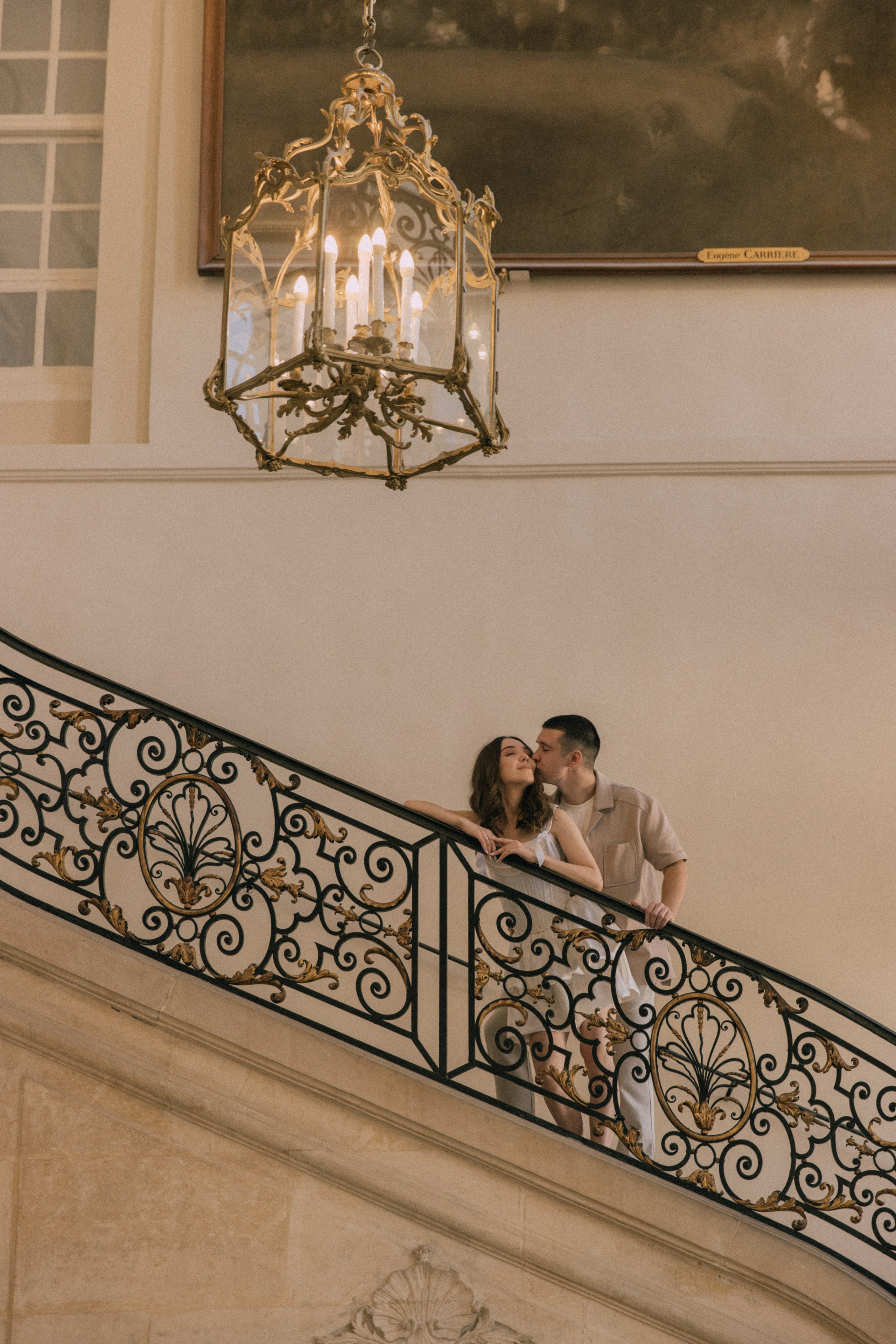 Love is a masterpiece. Photographer in Paris