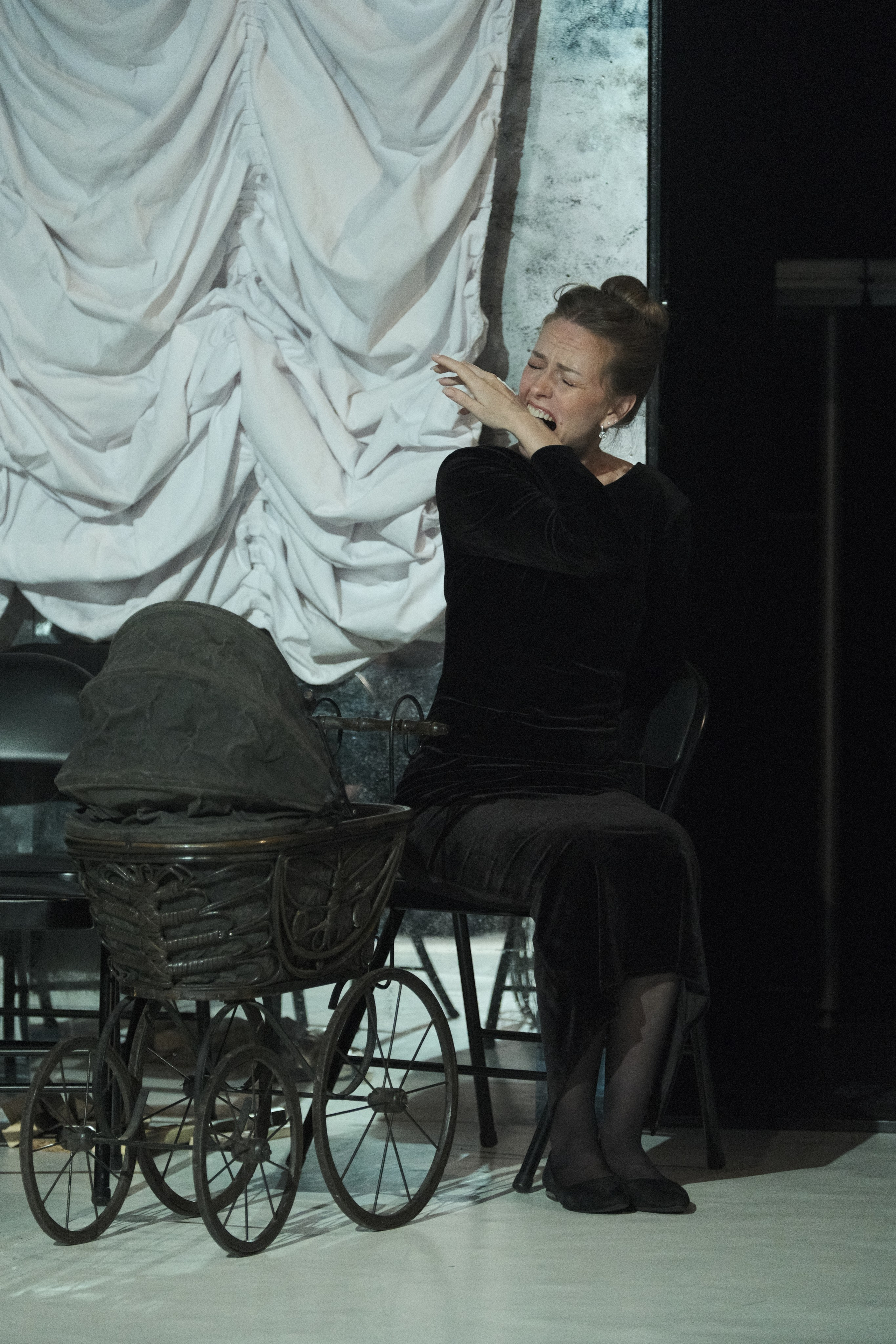 Фотосъемка спектакля Анна Каренина, Красноярского ТЮЗа