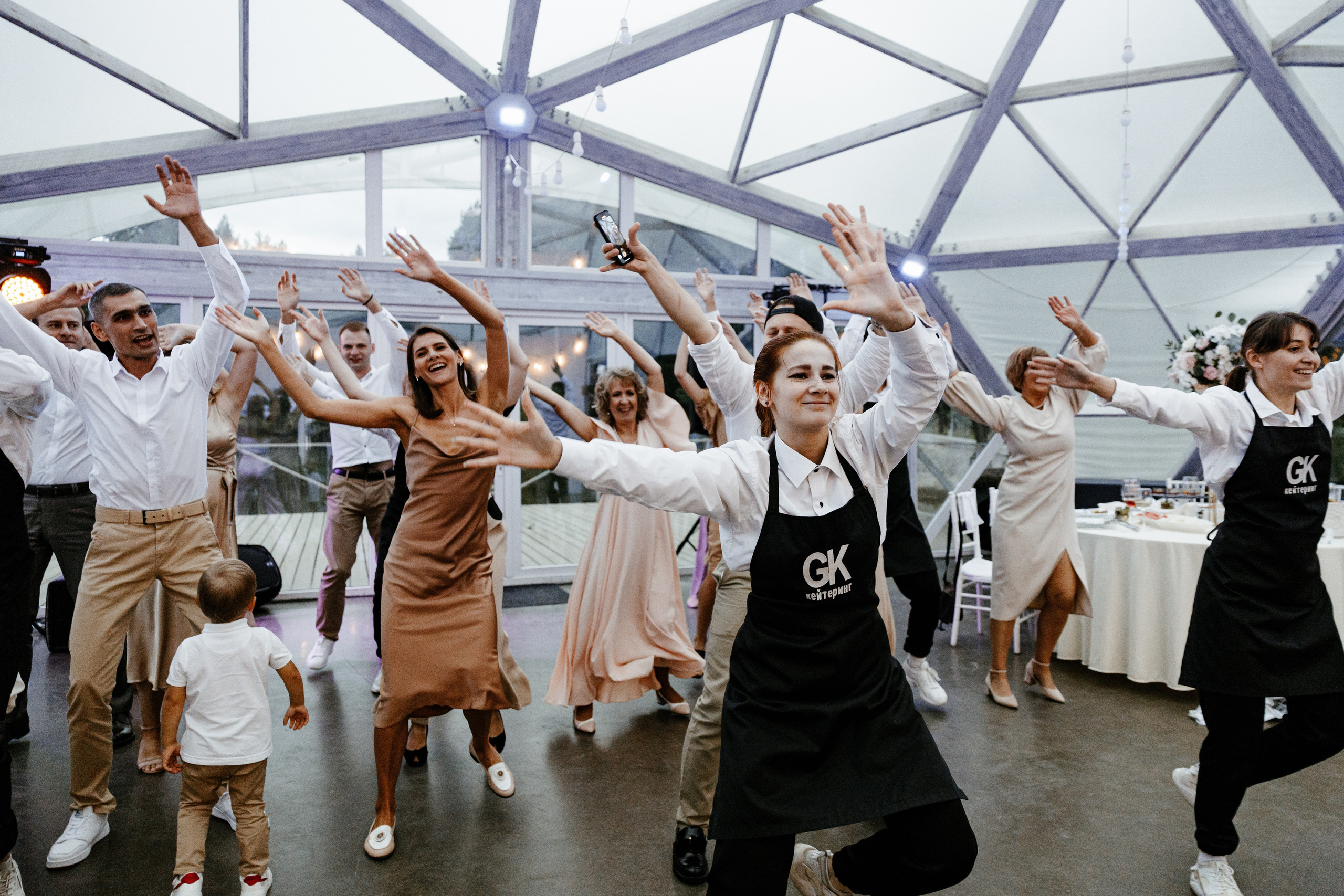 Маша и Влад. Облака. Свадебный фотограф Балчугова Мария Екатеринбург