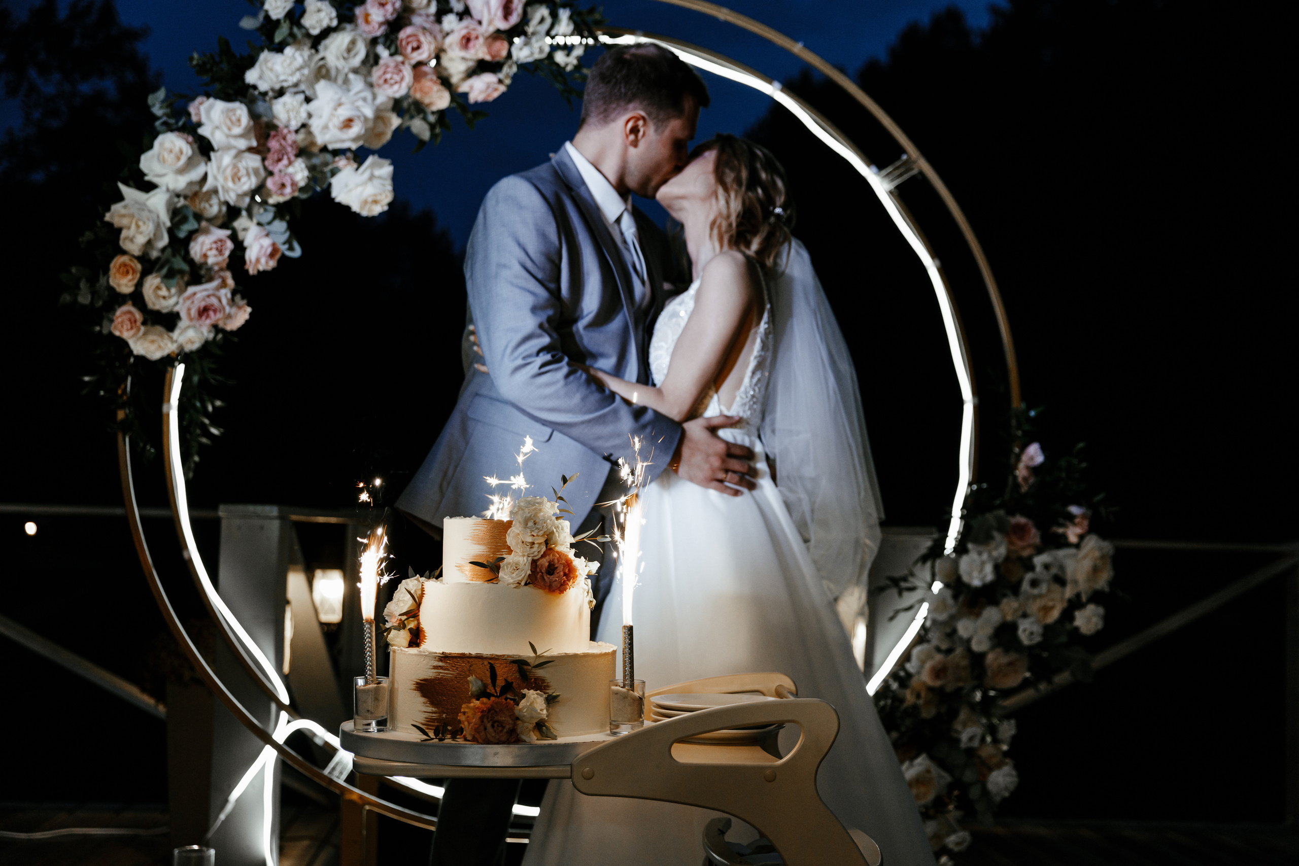 Маша и Влад. Облака. Свадебный фотограф Балчугова Мария Екатеринбург