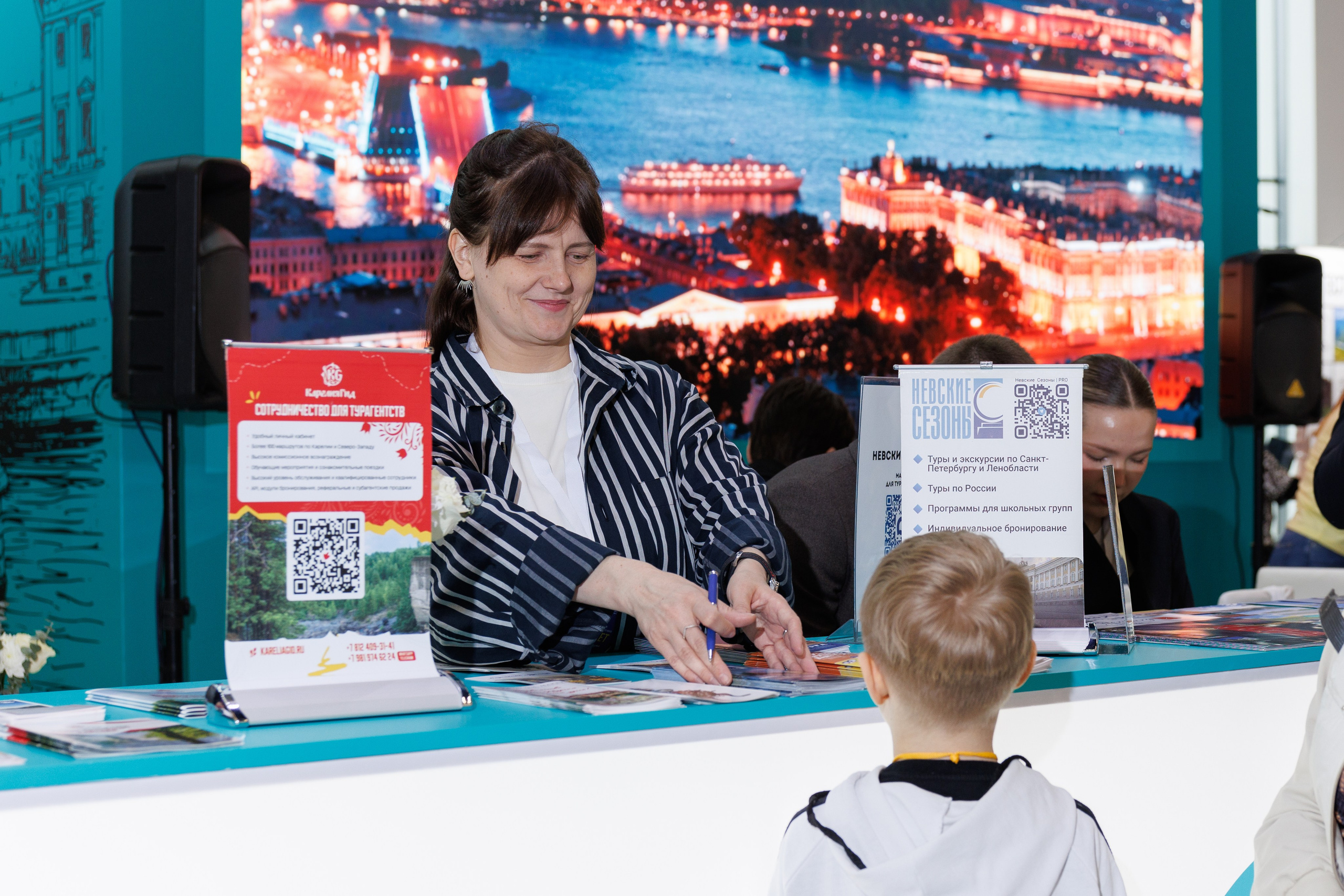 Интурмаркет в Нижнем Новгороде. Репортажный фотограф Нижний Новгород. Фотограф в Нижнем Новгороде Александр Хамов