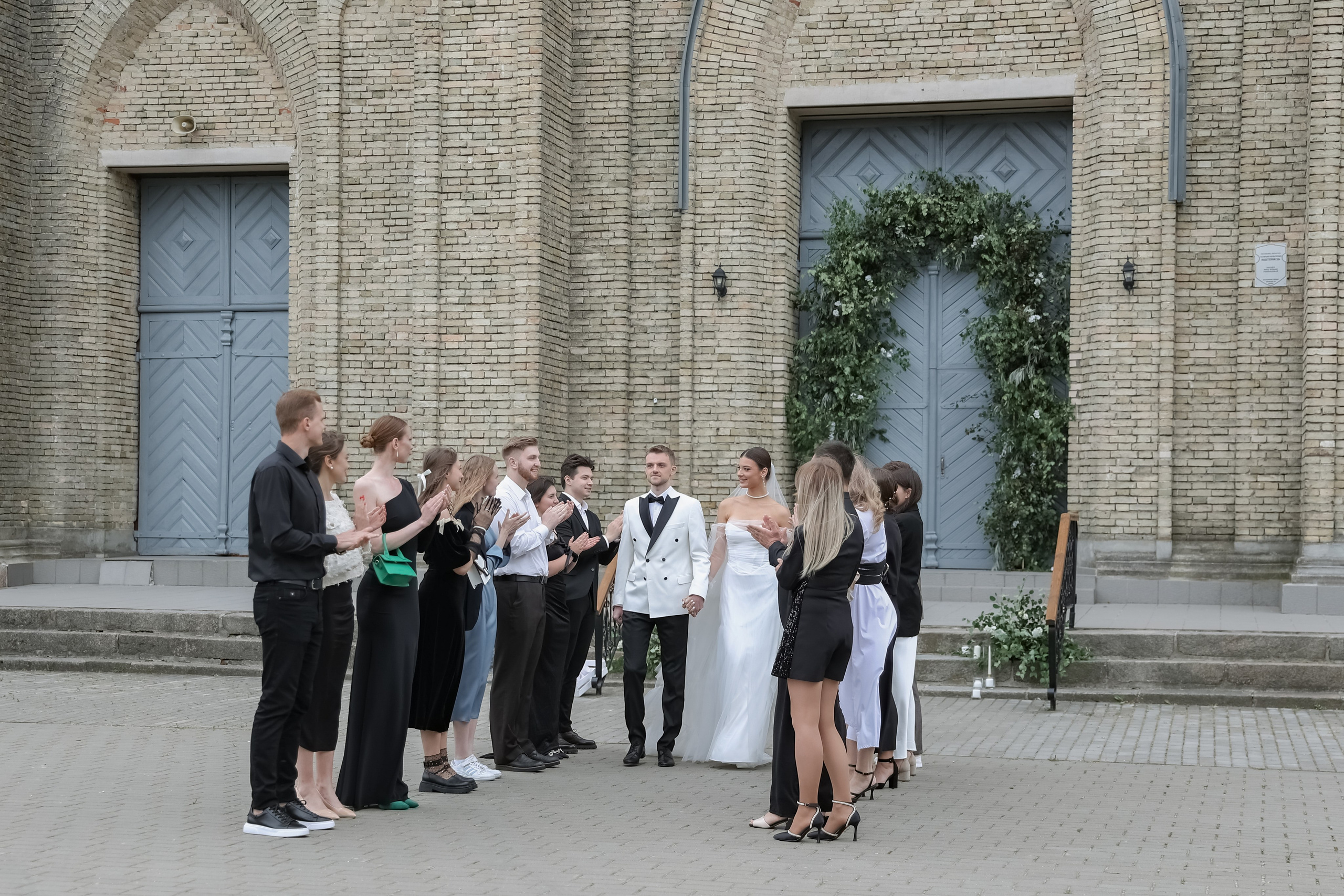 Кирилл и Виктория. Свадебные фотограф и видеограф в Минске Голдосовы Марина и Вадим