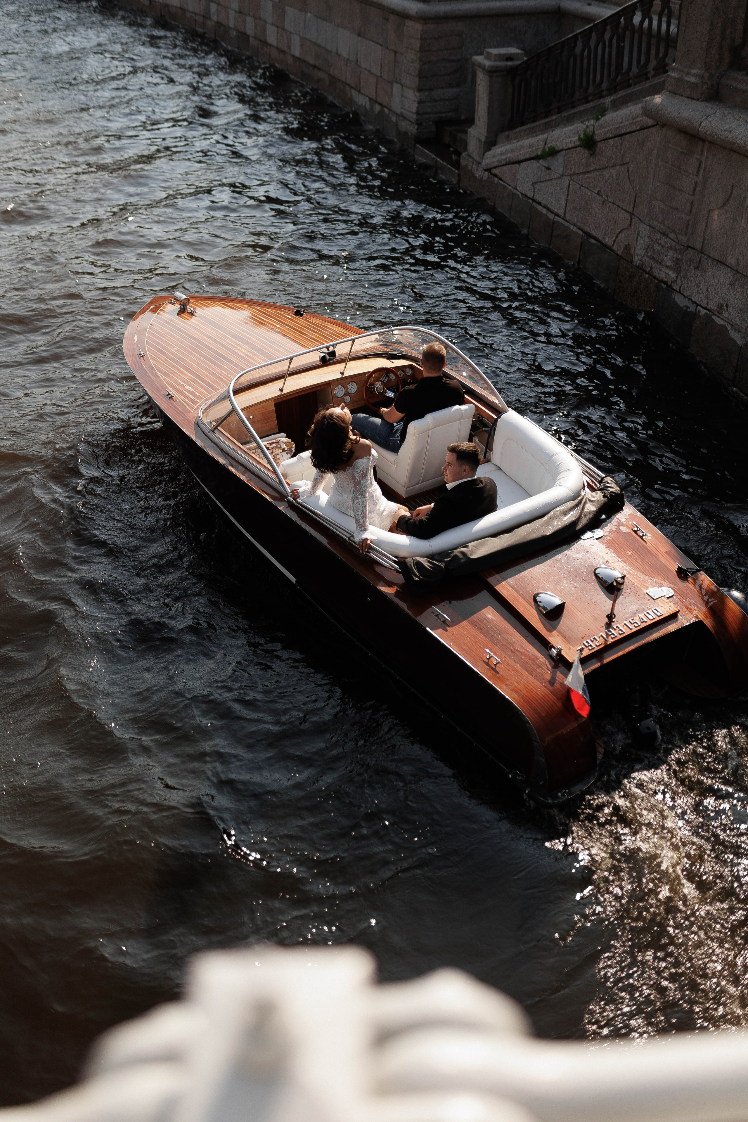 …. Свадебный фотограф в Санкт-Петербурге Александра Чукавина