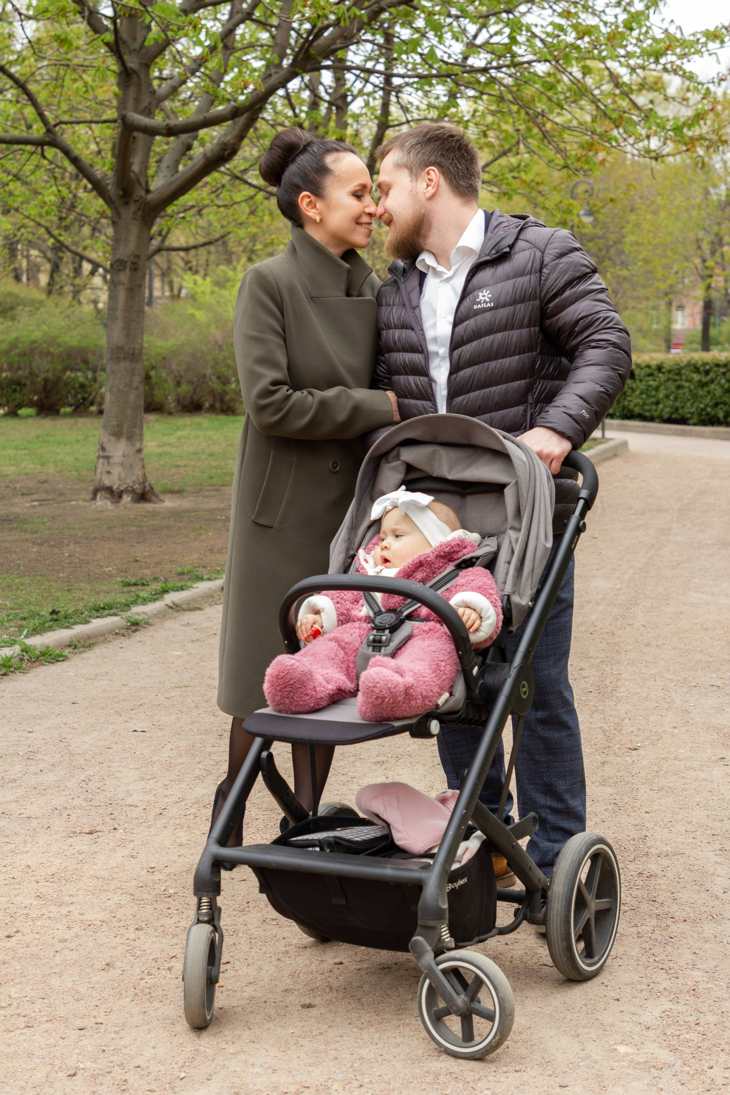 Семейная фотосессия в парке. Портретный и семейный фотограф в Санкт-Петербурге Ульяна Жукова