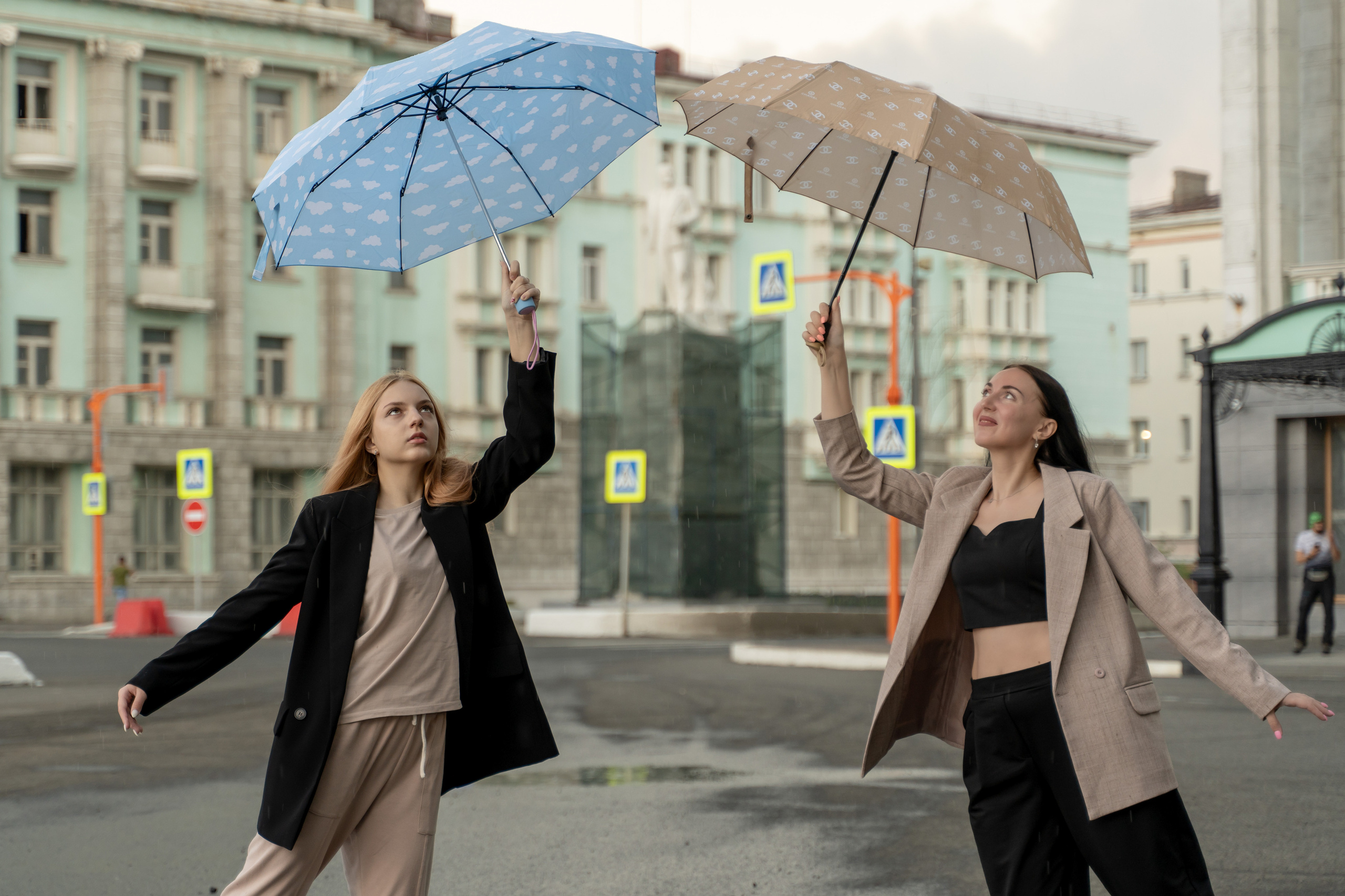 Александра и Анастасия. Фотограф Таня Смолянинова