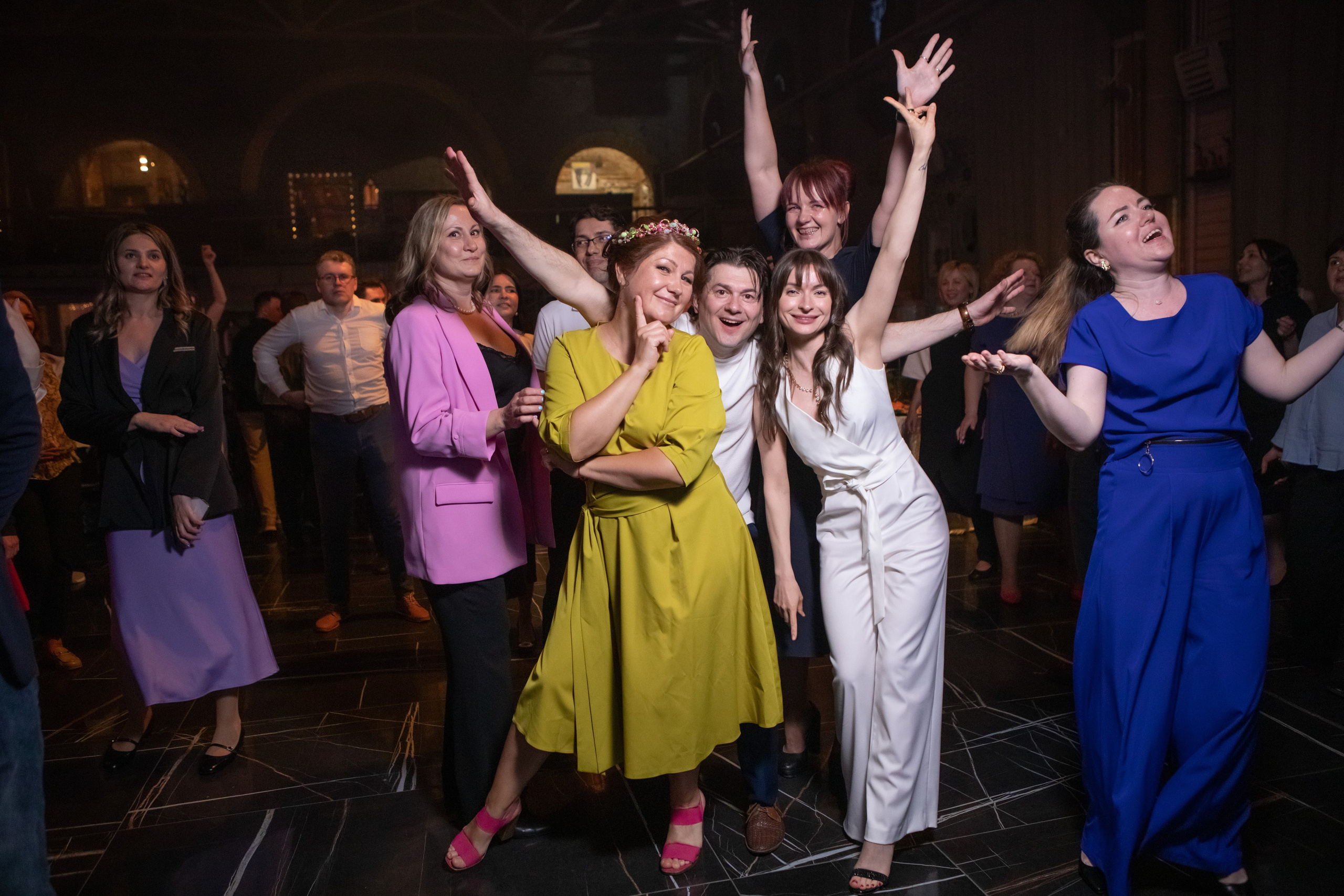 Строительная компания Л1- 32 года. Специальный гость — Григорий Лепс. Двойняшки-фотографы Анна и Анастасия в Санкт-Петербурге