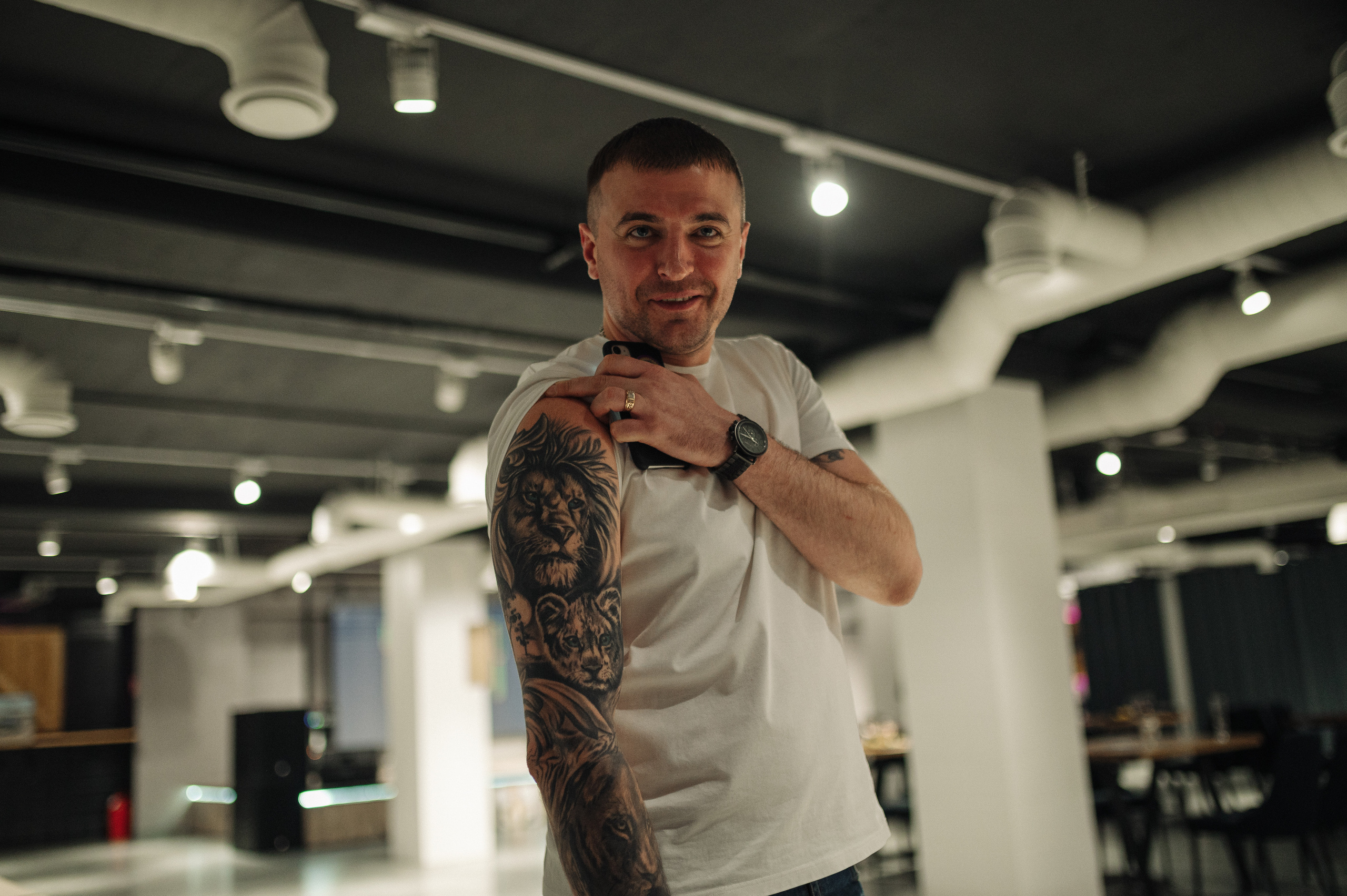 Карим МК картины маслом. Фотограф Нижний Новгород