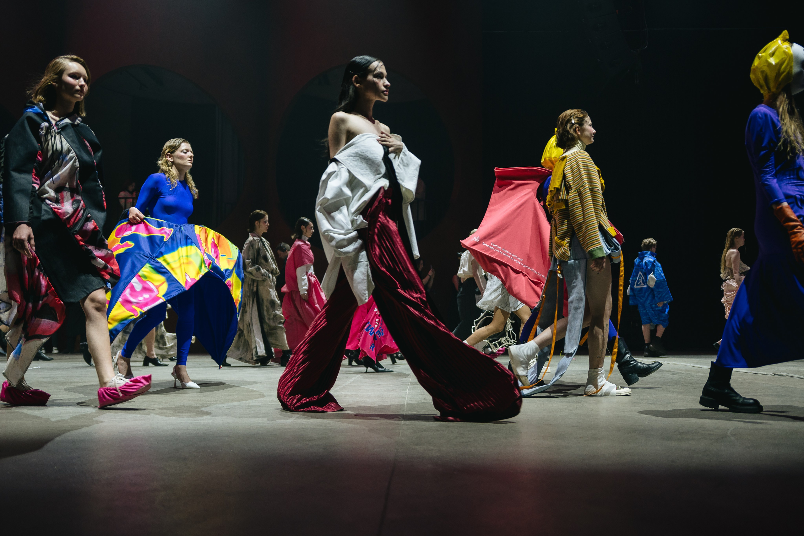 Самокат x HSE DESIGN: Главные переменные. Даниил Сергеев: репортажный фотограф