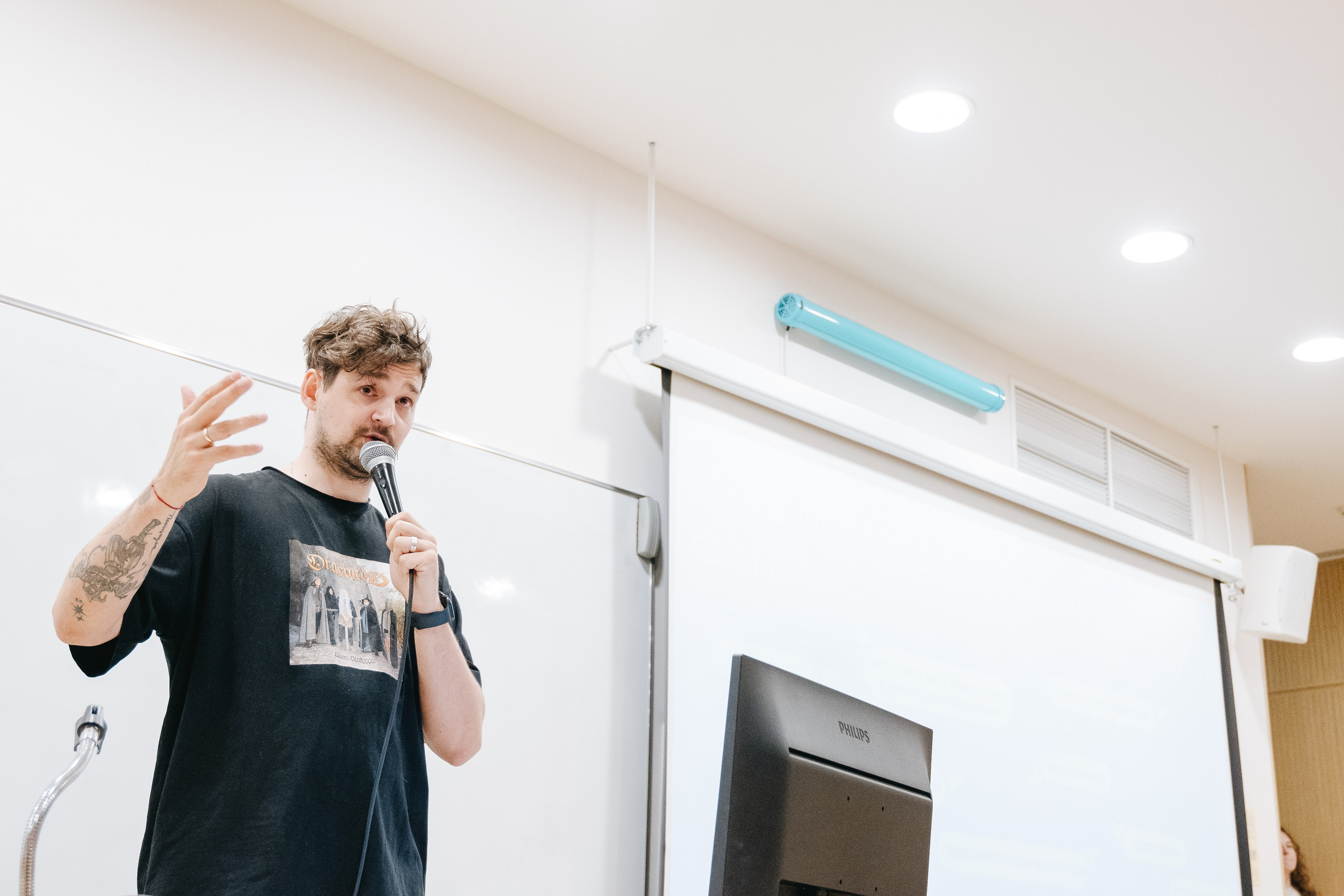 Встреча с Олегом Титовым, креативным продюсером Medium Quality. Даниил Сергеев: репортажный фотограф