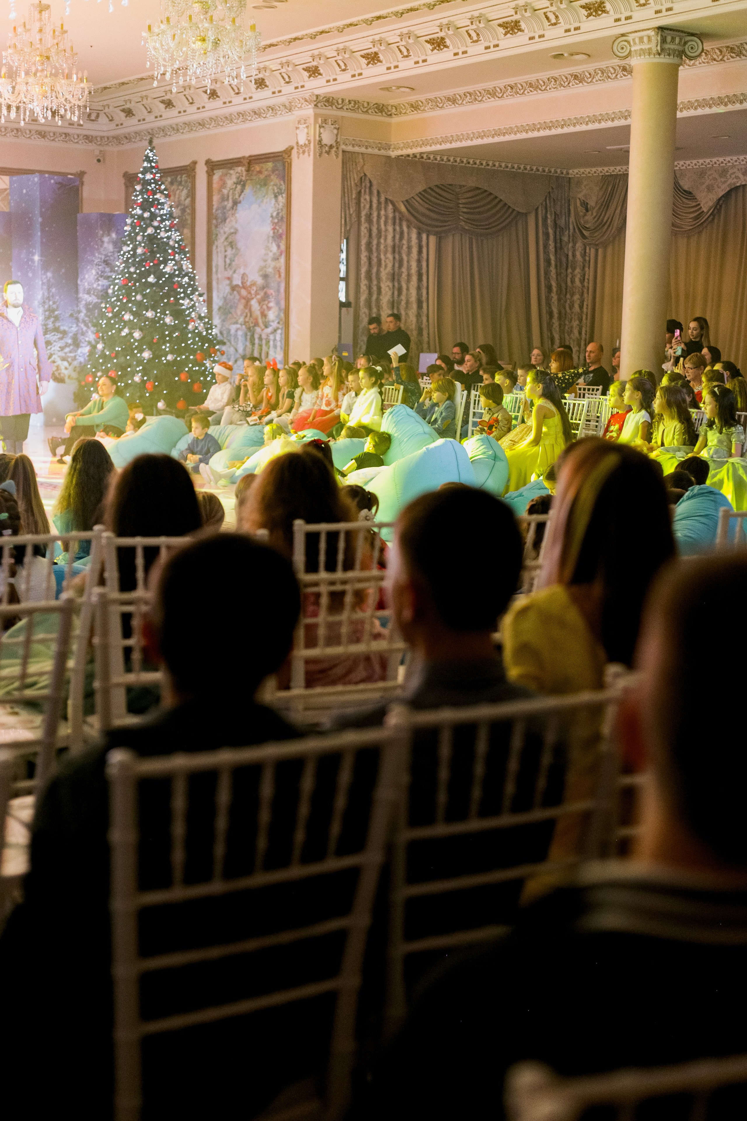 Сказочная Ёлка в Версале Анапа