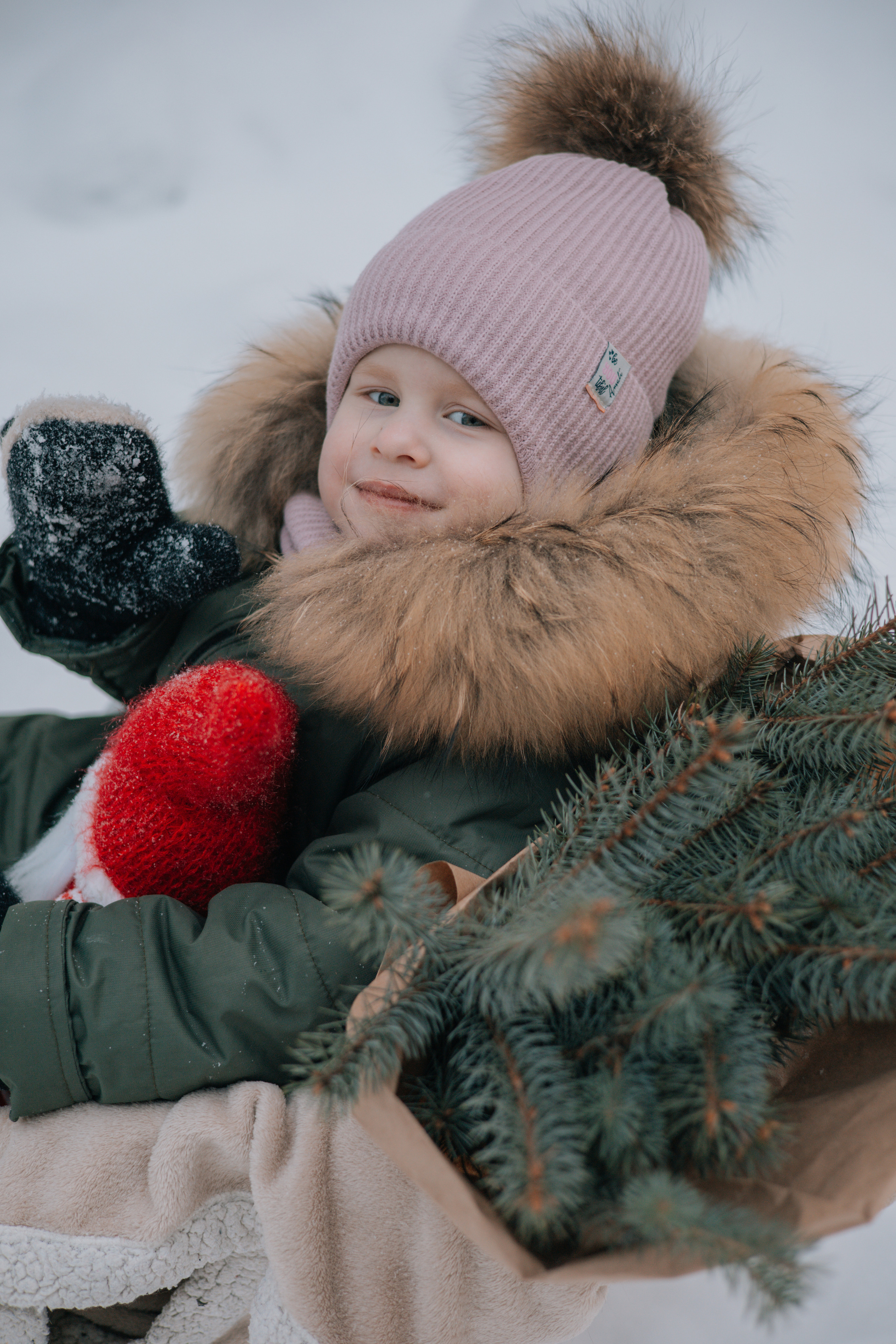 Зимняя детская фотосессия Златы. Семейные и индивидуальные съемки в Йошкар-Оле