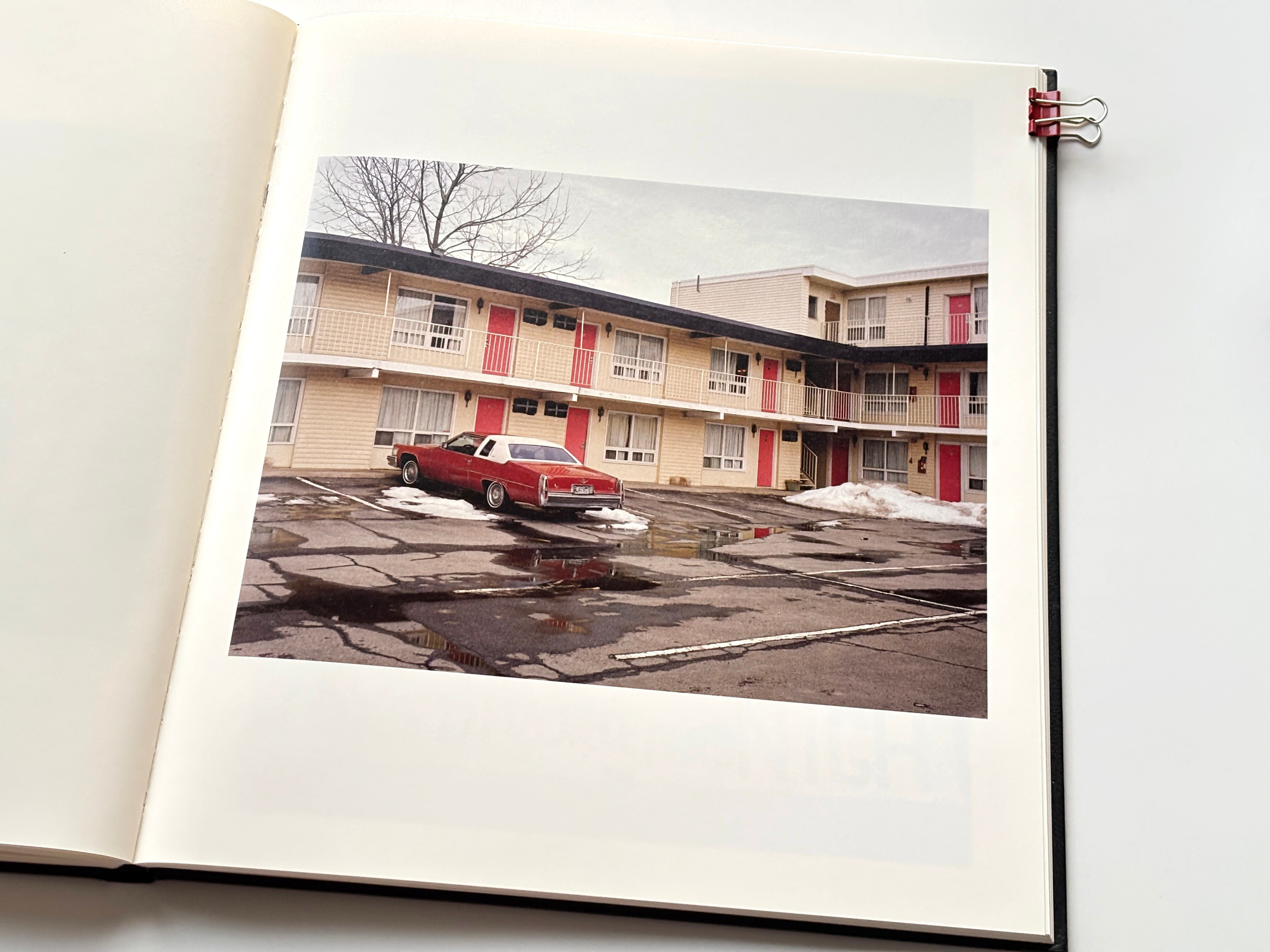 Фотокнижная библиотека Александра Шарра. Фотограф и исследователь фотографии из Санкт-Петербурга Елизавета Веприцкая