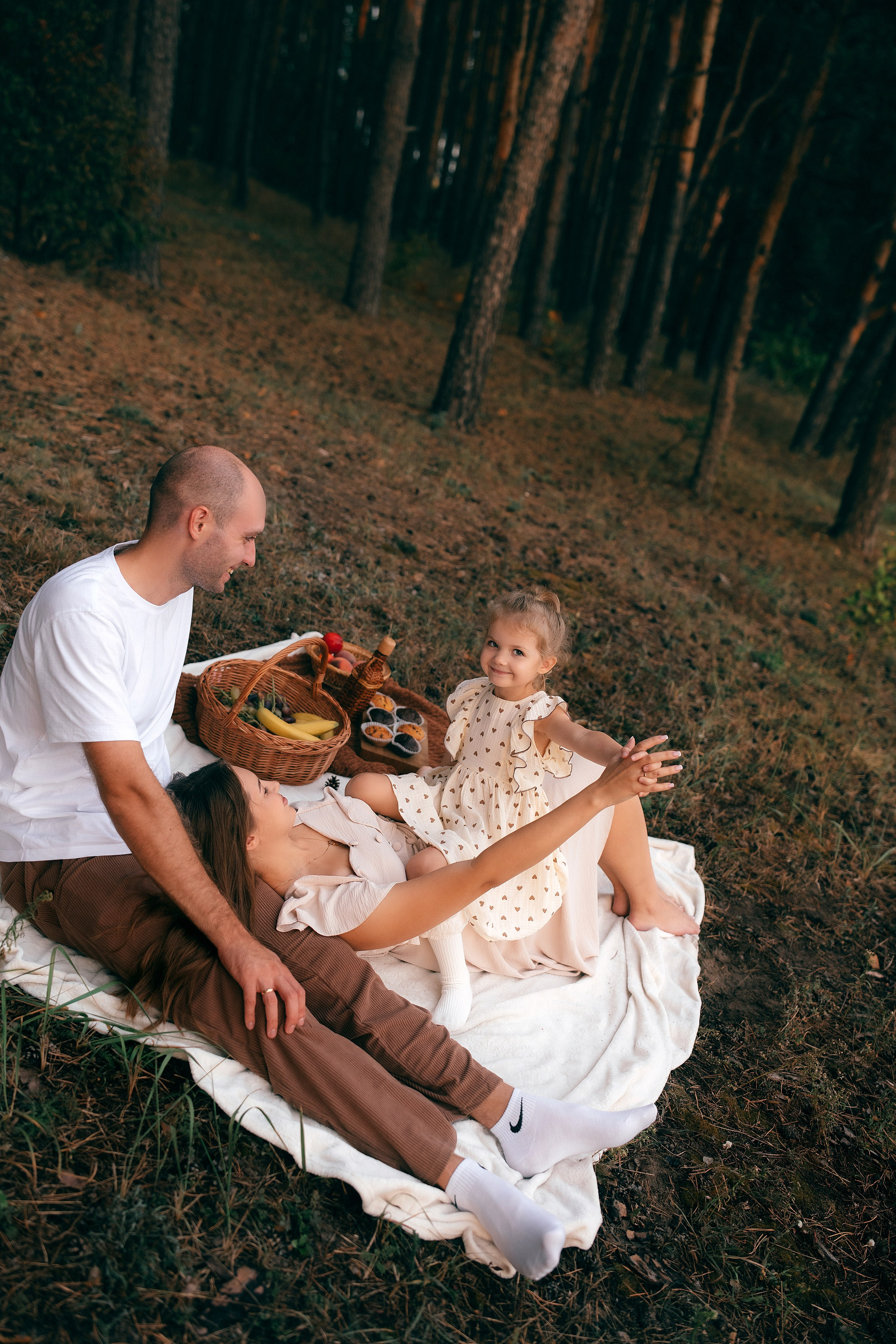 Семейная история в лесу. Фотограф Юлия Стрыгина