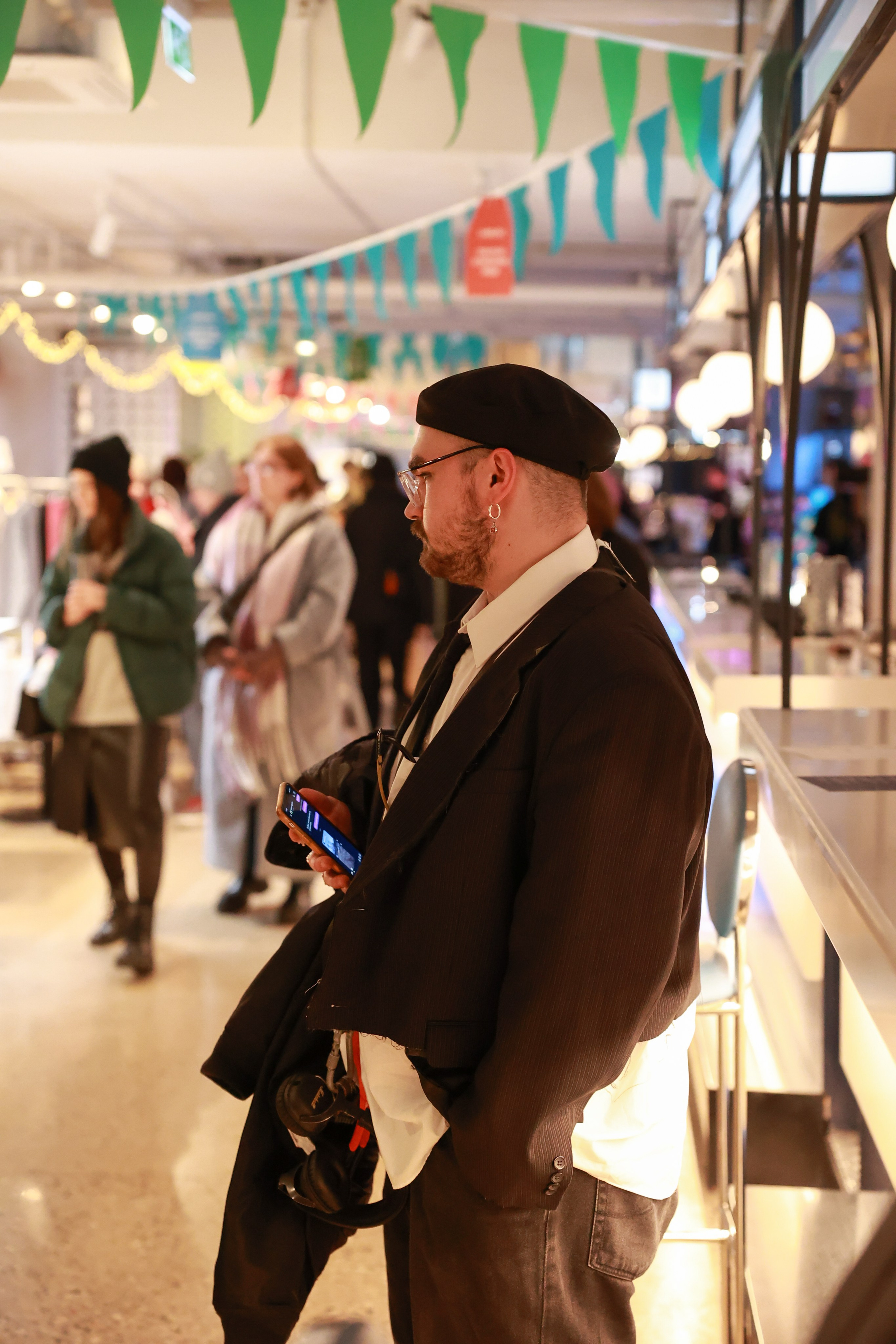 2–3 марта 2024 в пространстве «Три вокзала. Депо» / День 2 / фото Саша Жукова. Фотоотчеты «Ламбада-маркета»