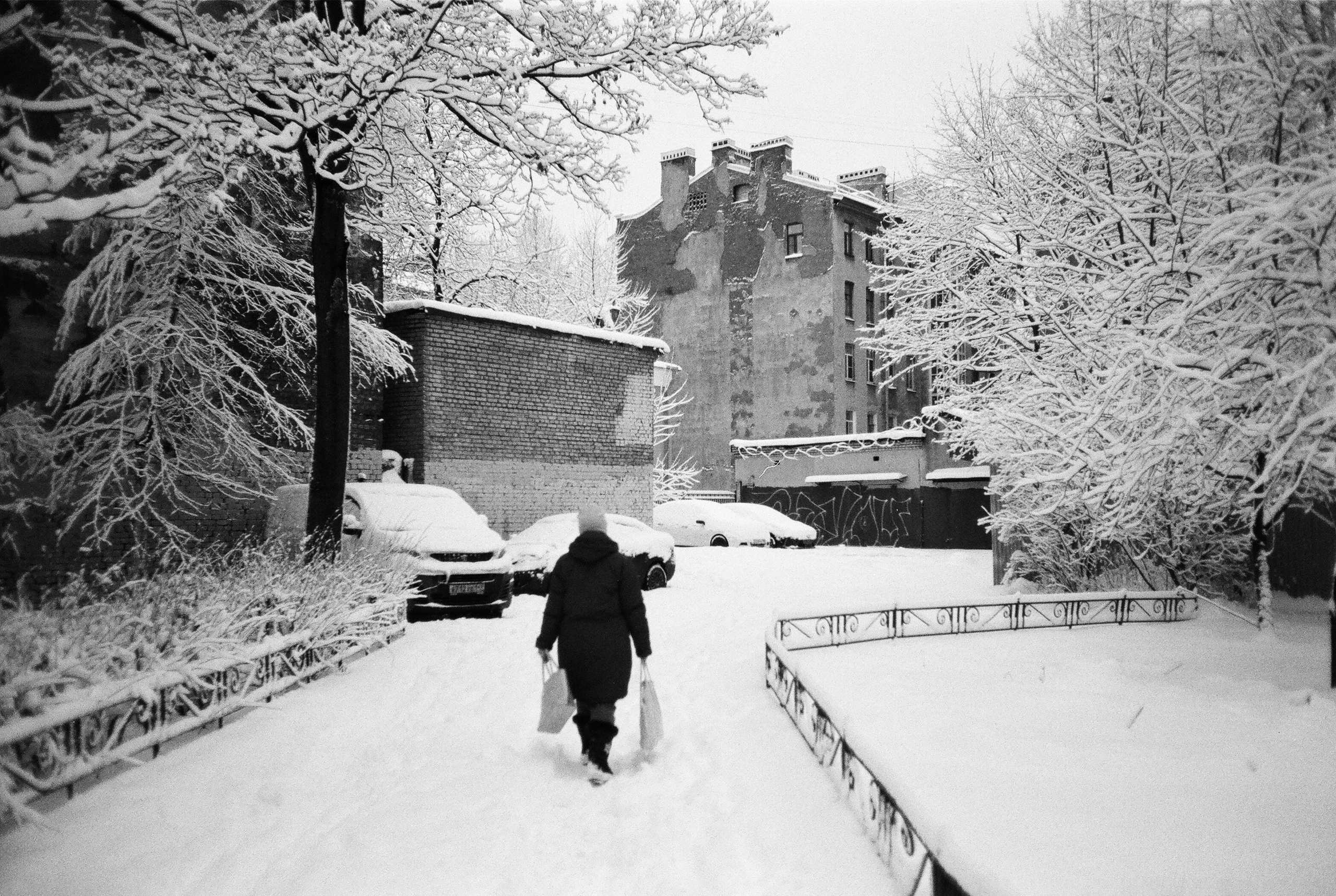 Фотографии черно-белые. Свадебный и семейный пленочный фотограф в Петербурге Истомина Ирина