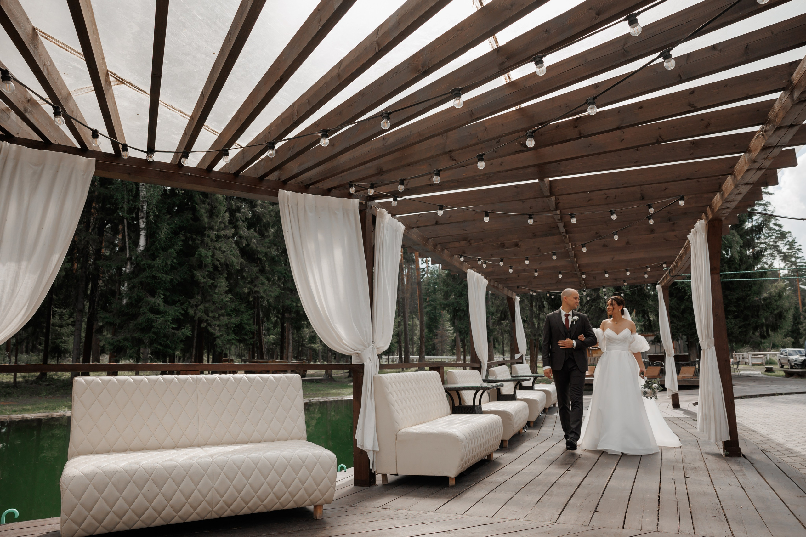 Полина и Дмитрий, загородный клуб «Барин», ЗАГС в г. Пушкино. Свадебный и репортажный фотограф (Москва, Королев и другие)