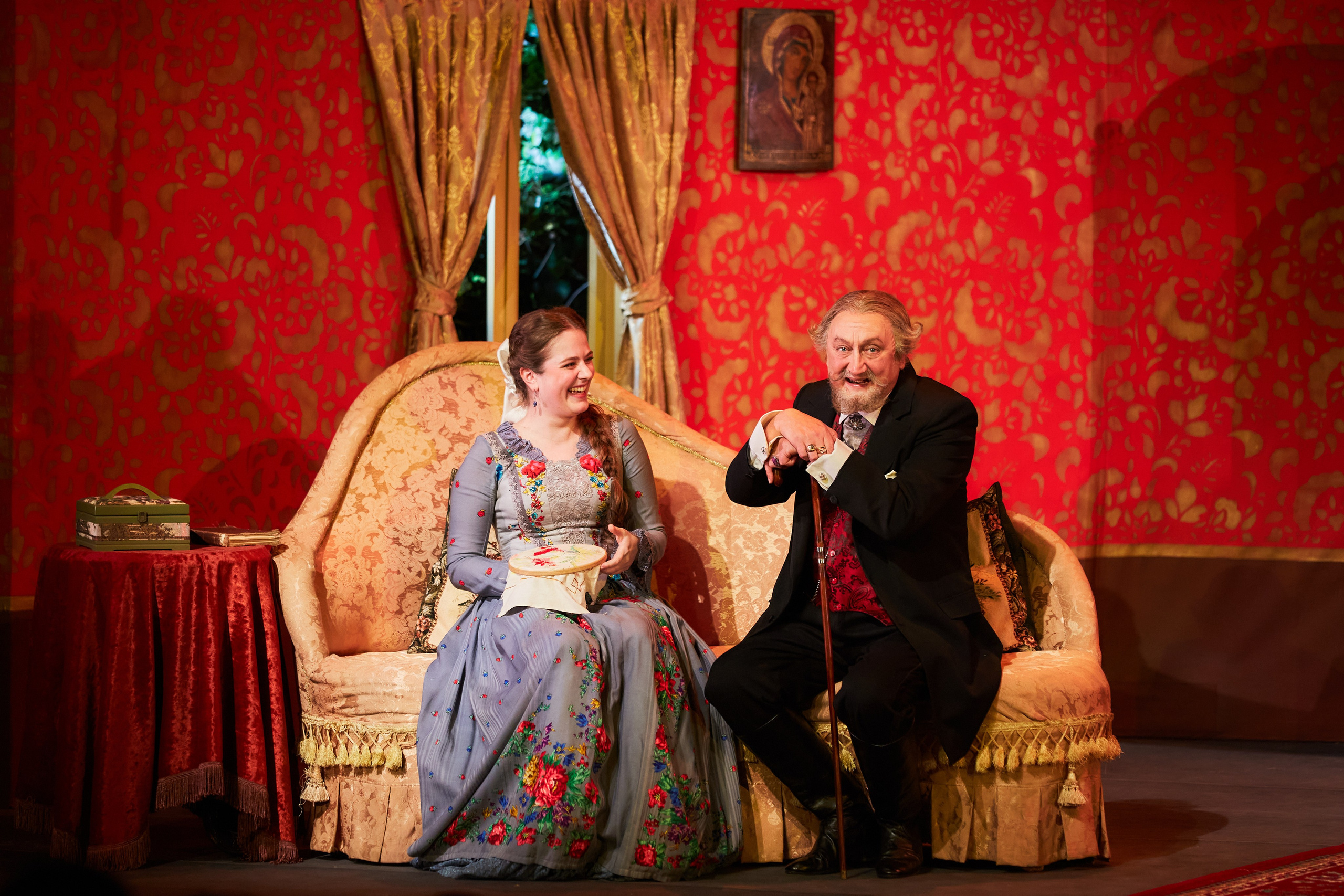 Спектакль «Не все коту масленица», МХАТ им. Горького. Даниил Гузиенко — репортажный фотограф в Туле