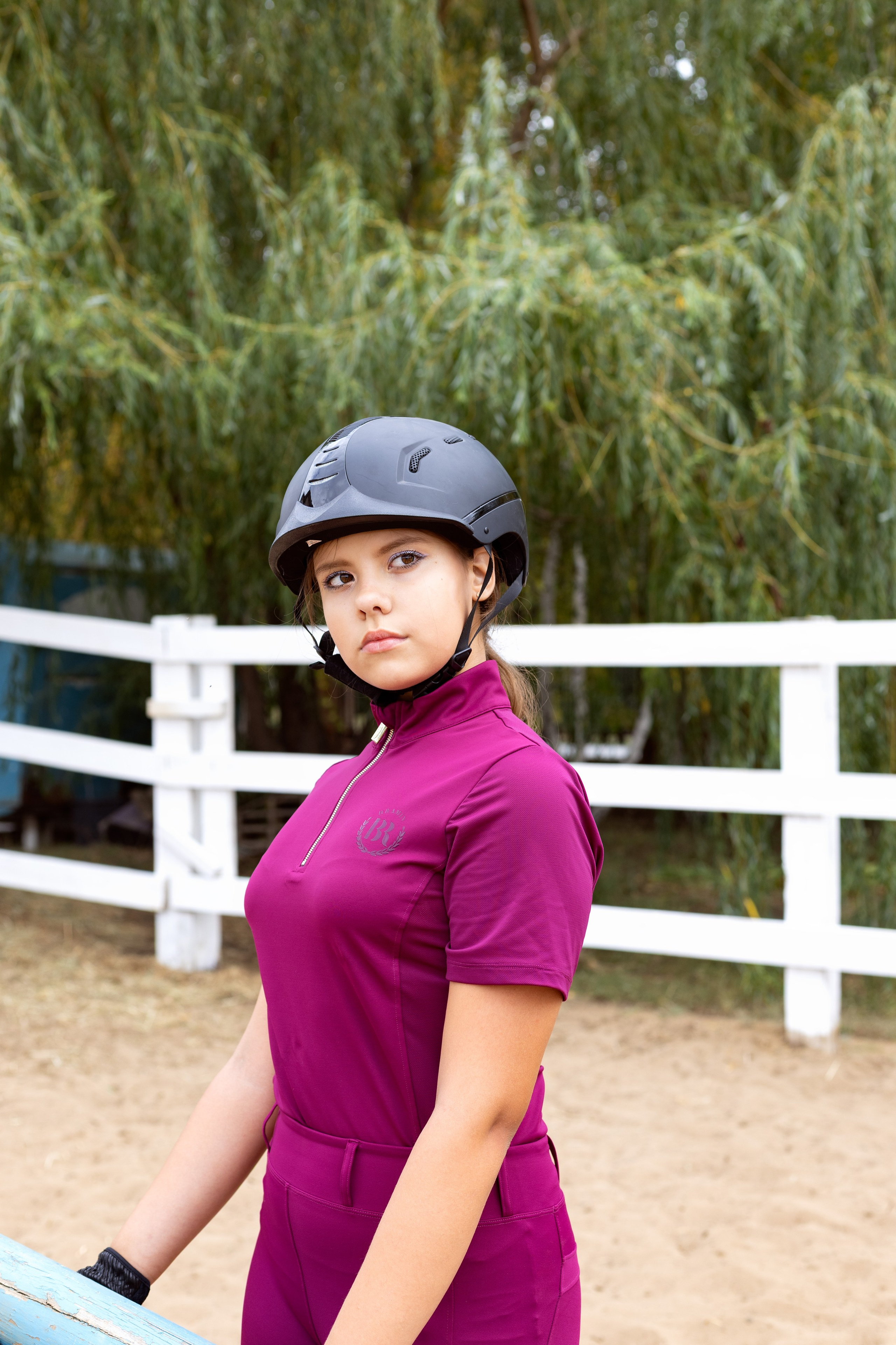 Лера в Конно-спортивном клубе. Женский фотограф в Орске Новотроицке Динара Долганова